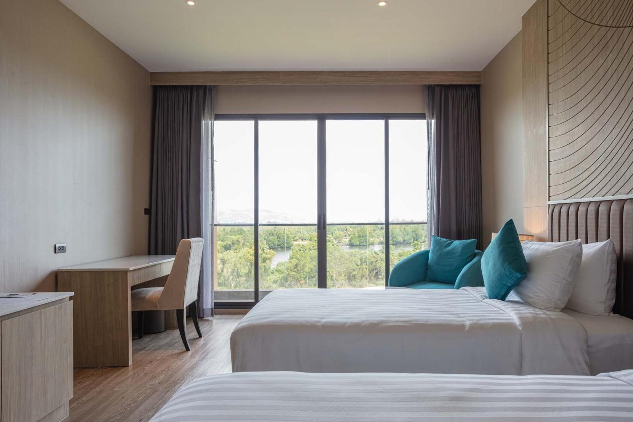 Cozy Deluxe Double Room - Photo 7