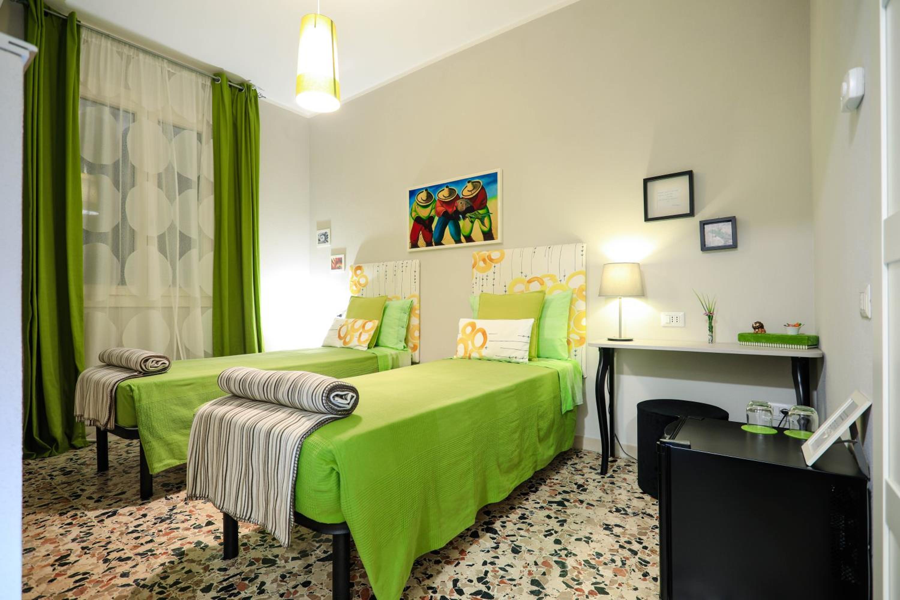 Standard Twin Room photo 1