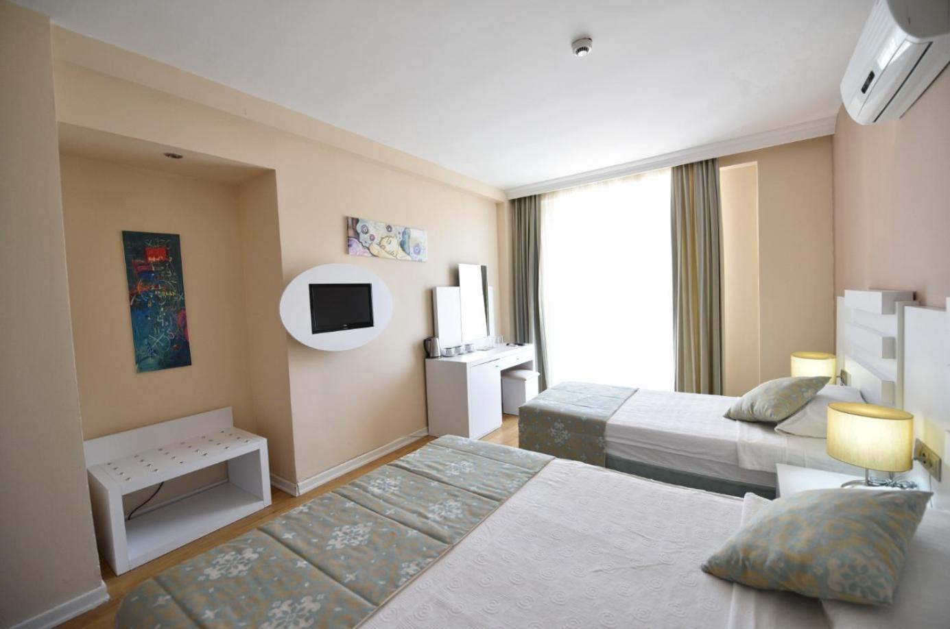 Standard Double Room photo 2