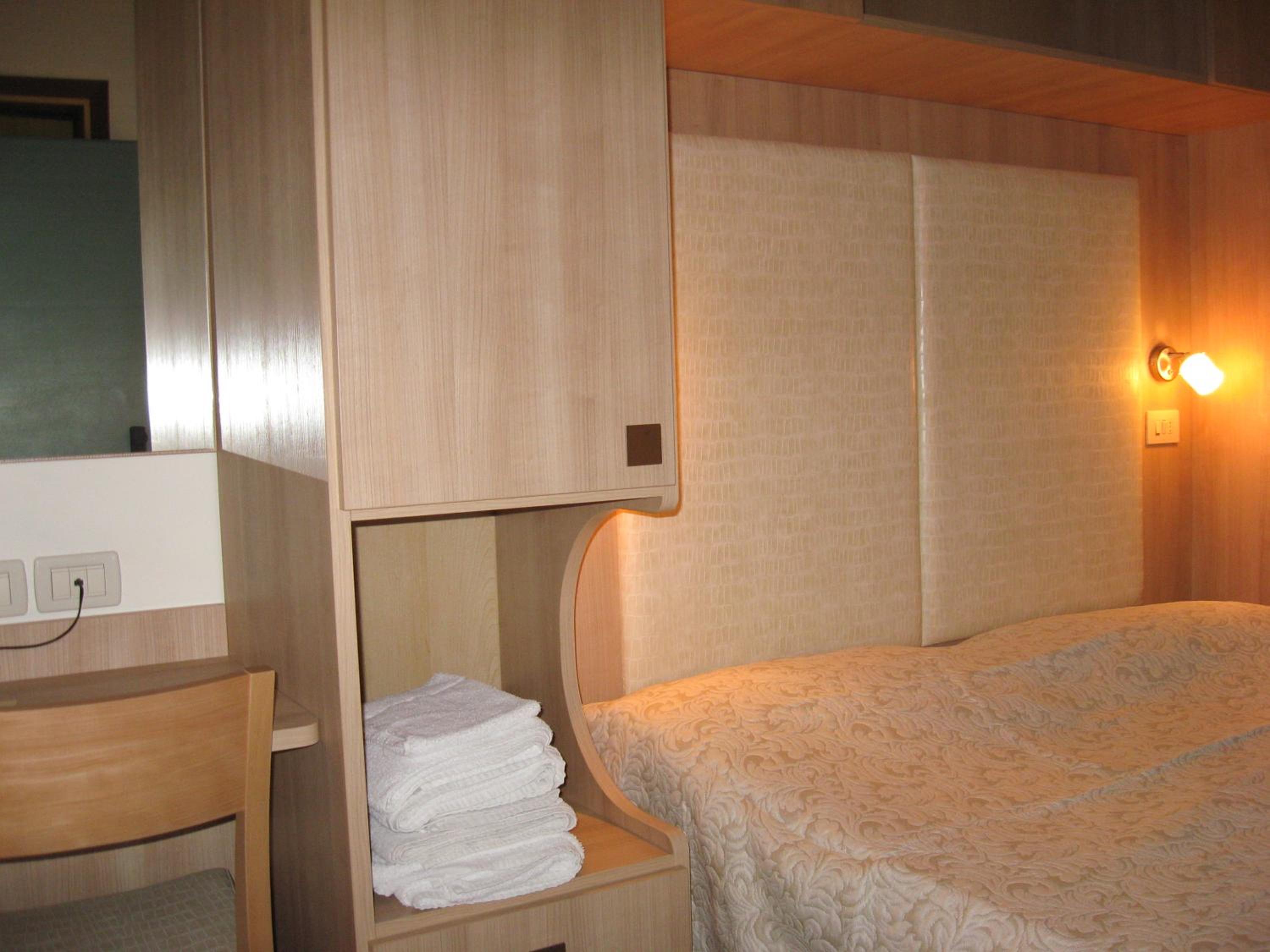 Double Room with Sea View - Photo 20