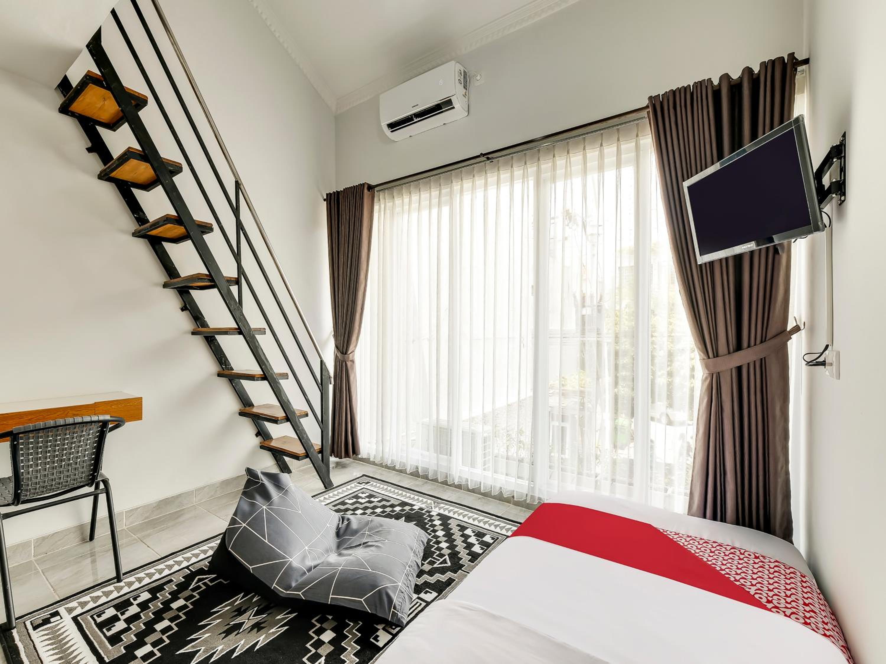 Family Suite - Photo 1