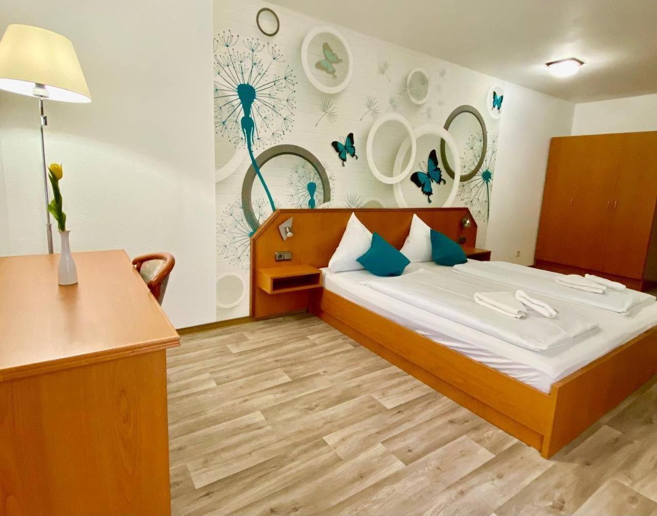 Family Suite with Balcony photo 2