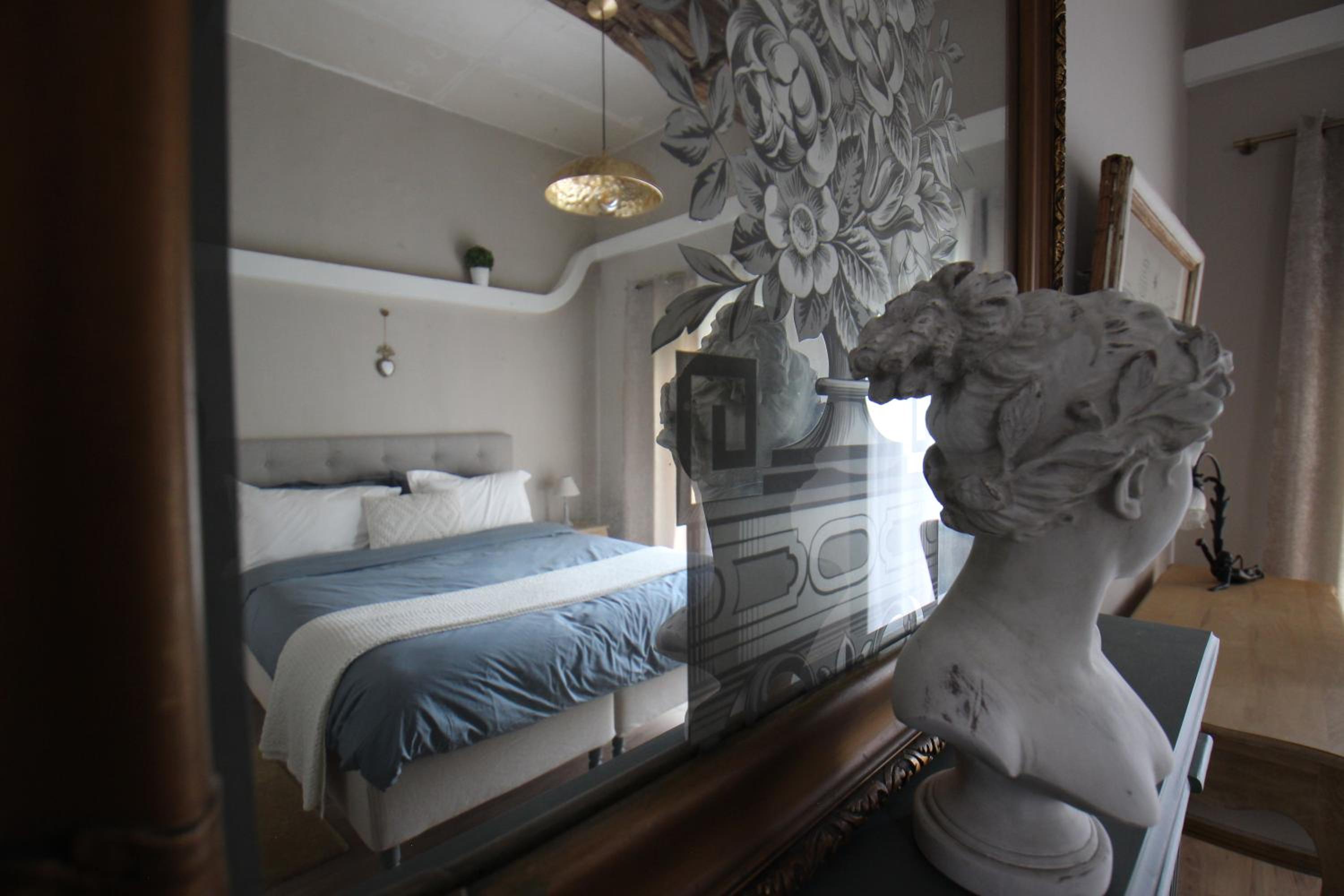 Superior King Room photo 2