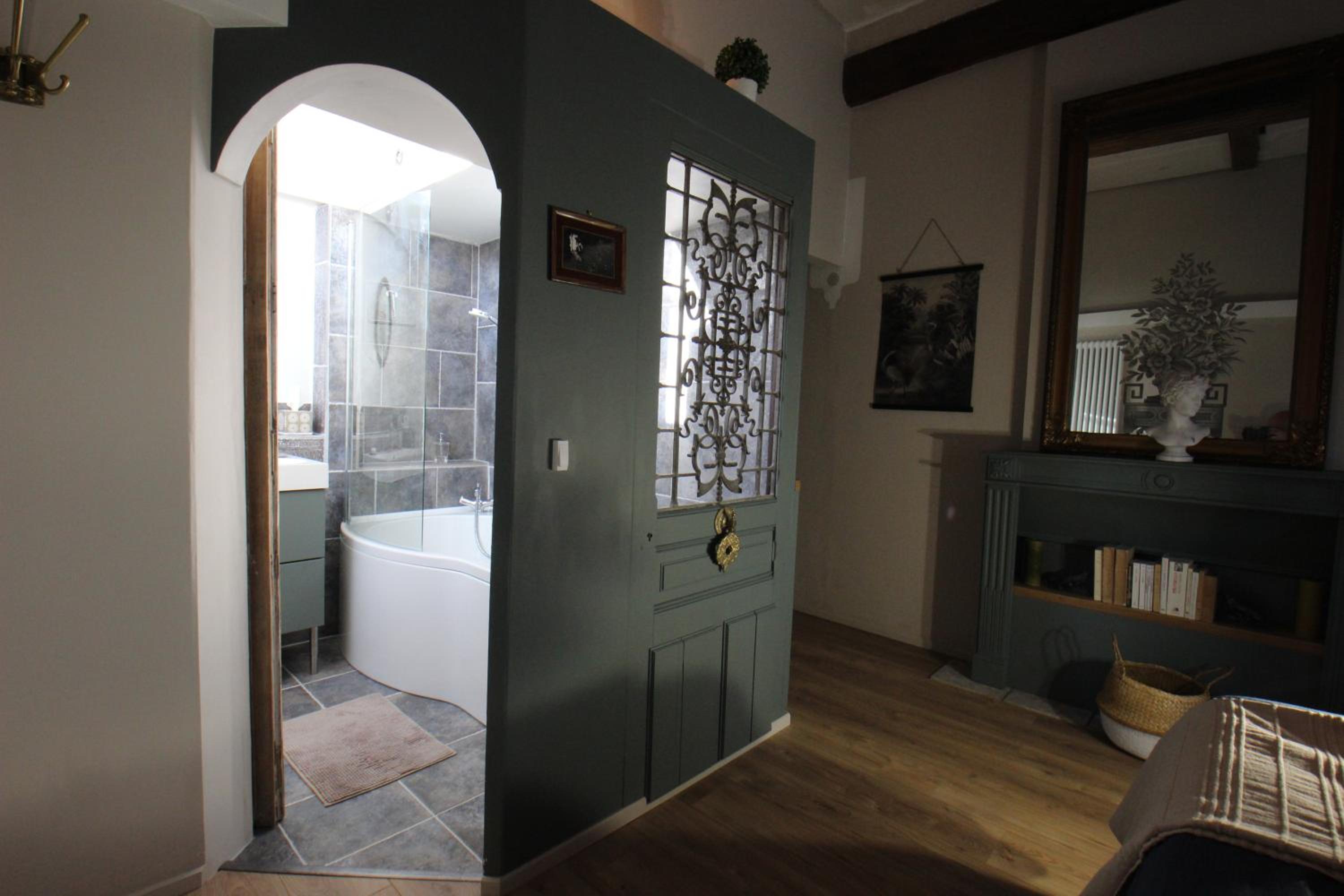 Superior King Room photo 3
