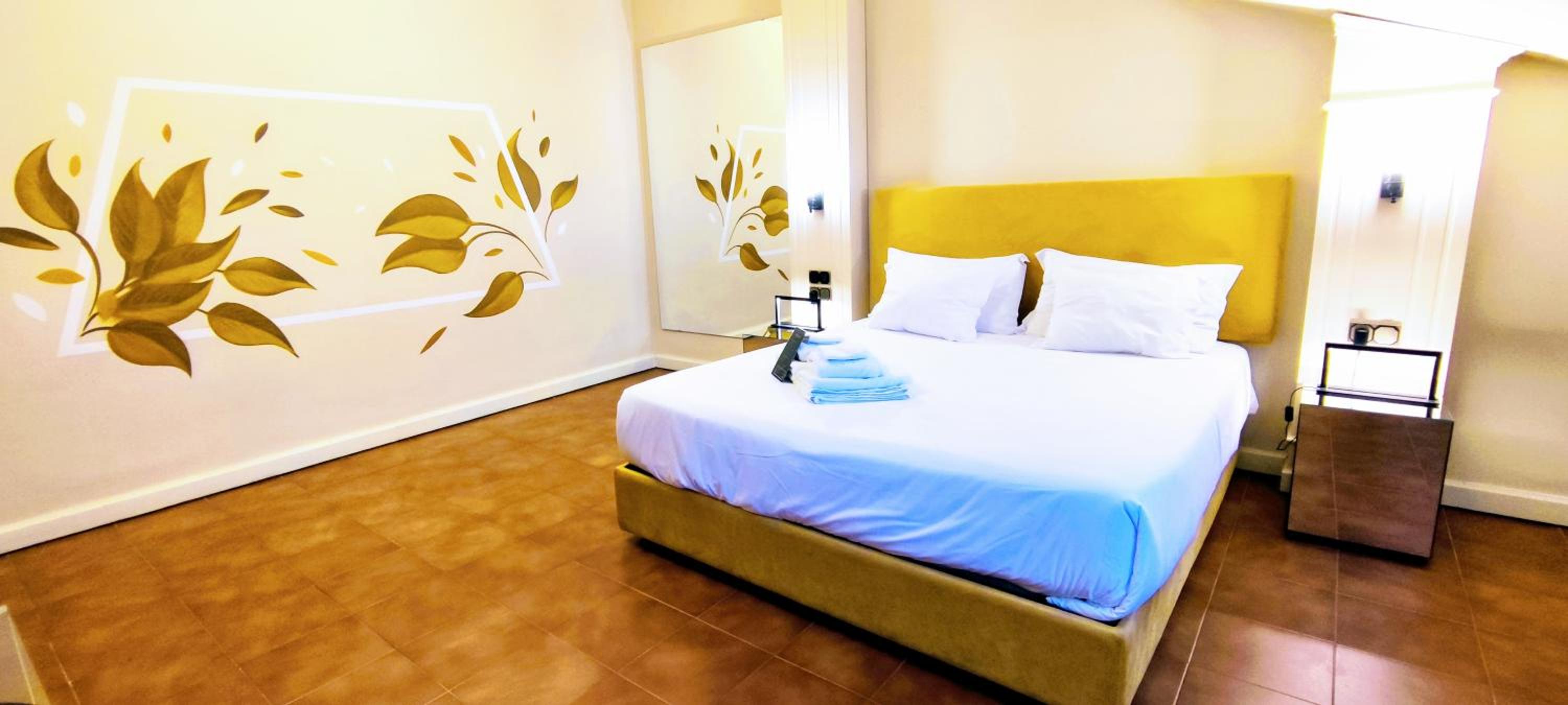 Deluxe Double Room - Photo 8