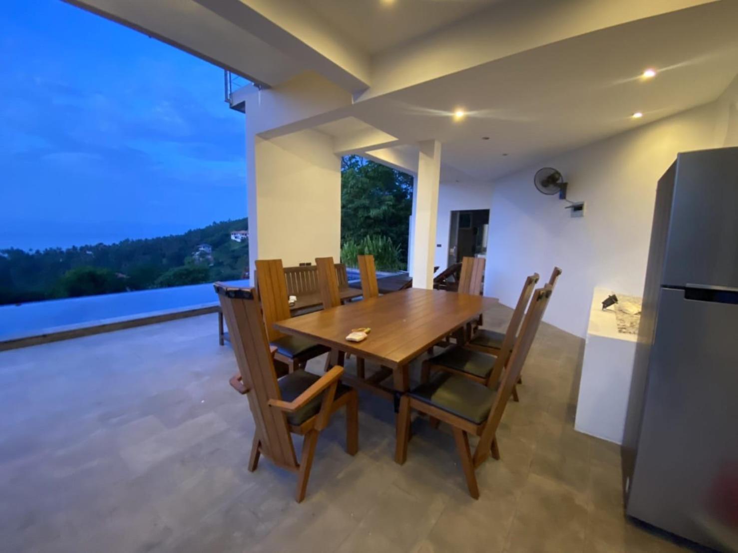 Villa with Sea View - Photo 9