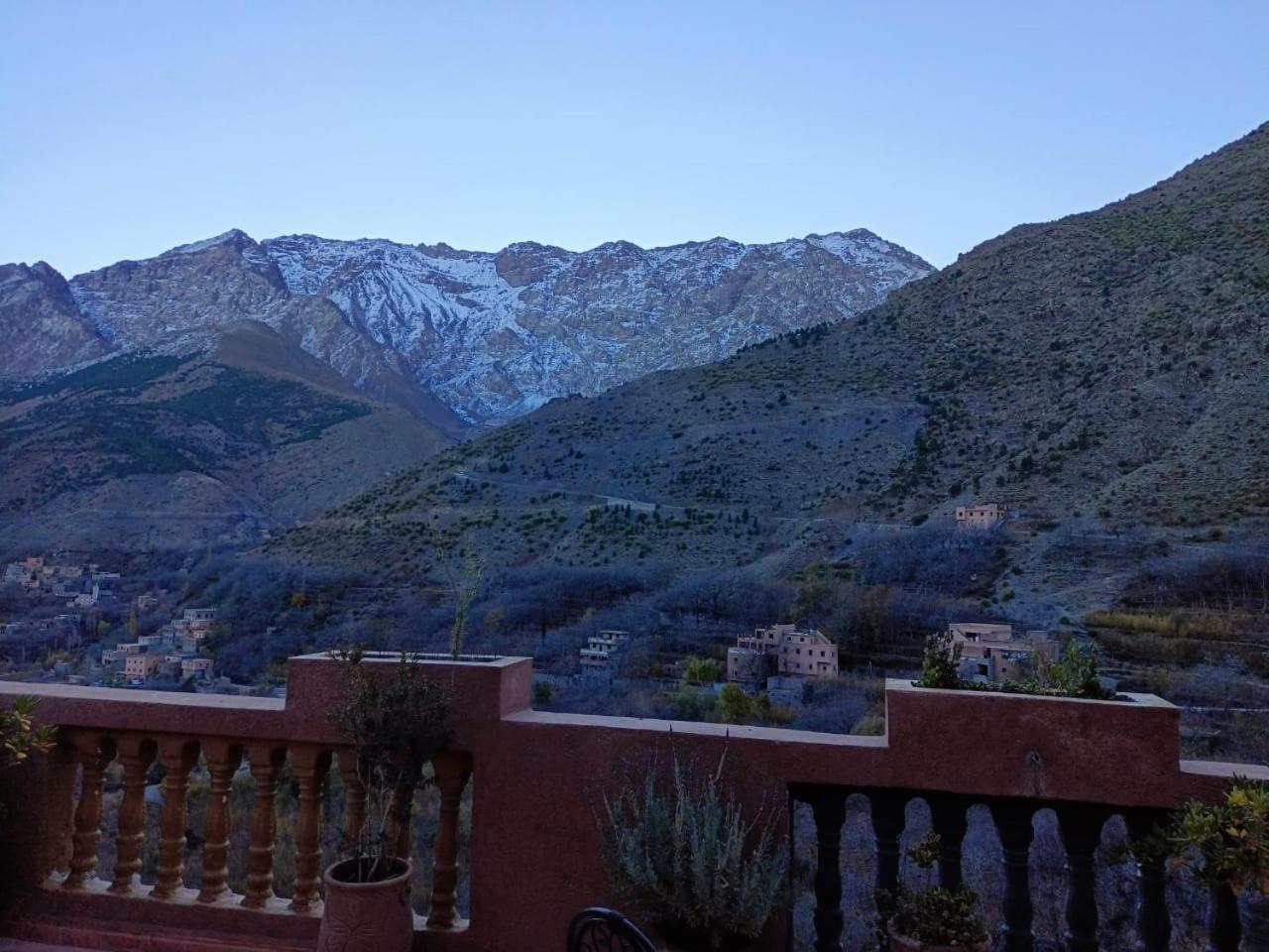 Double Room with Mountain View - Photo 5