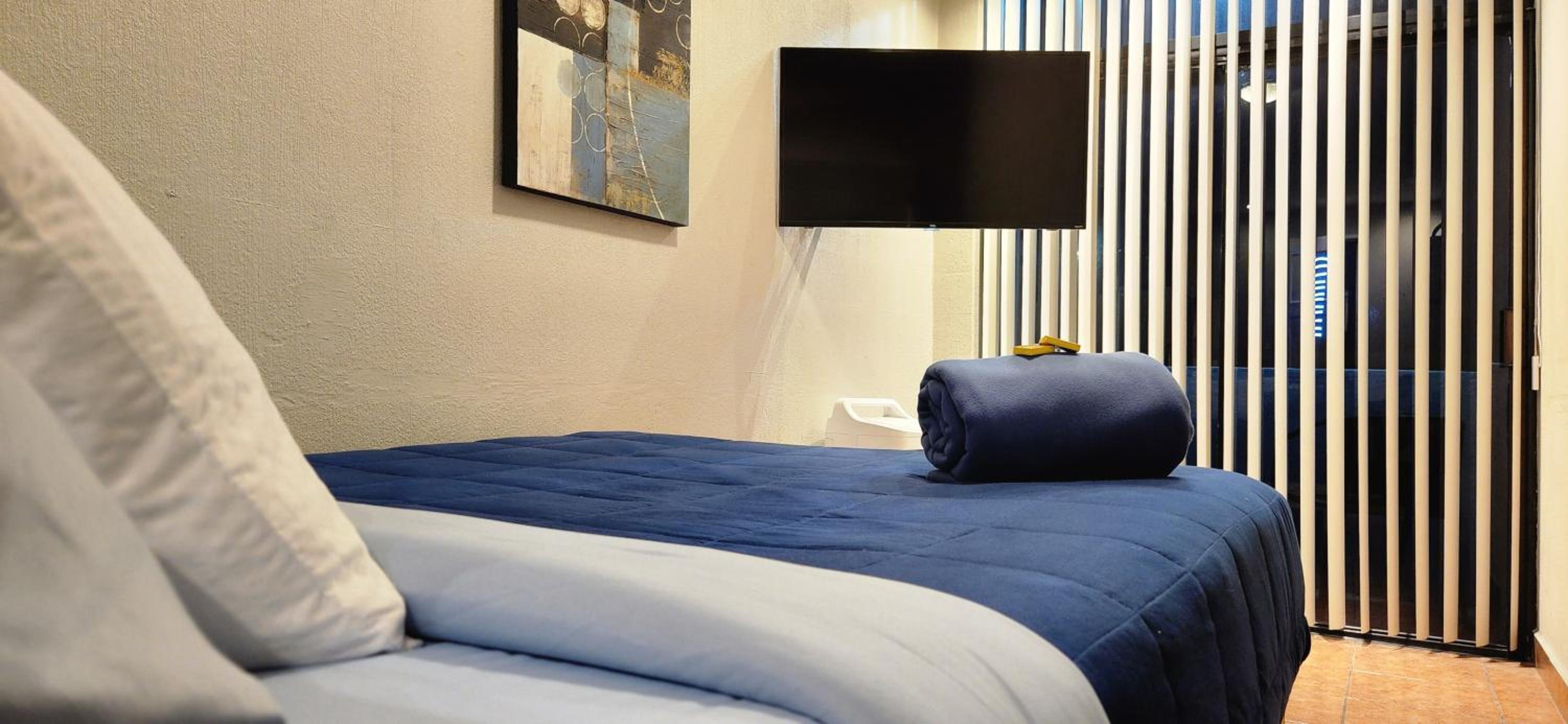 Standard Double Room with Fan - Photo 5