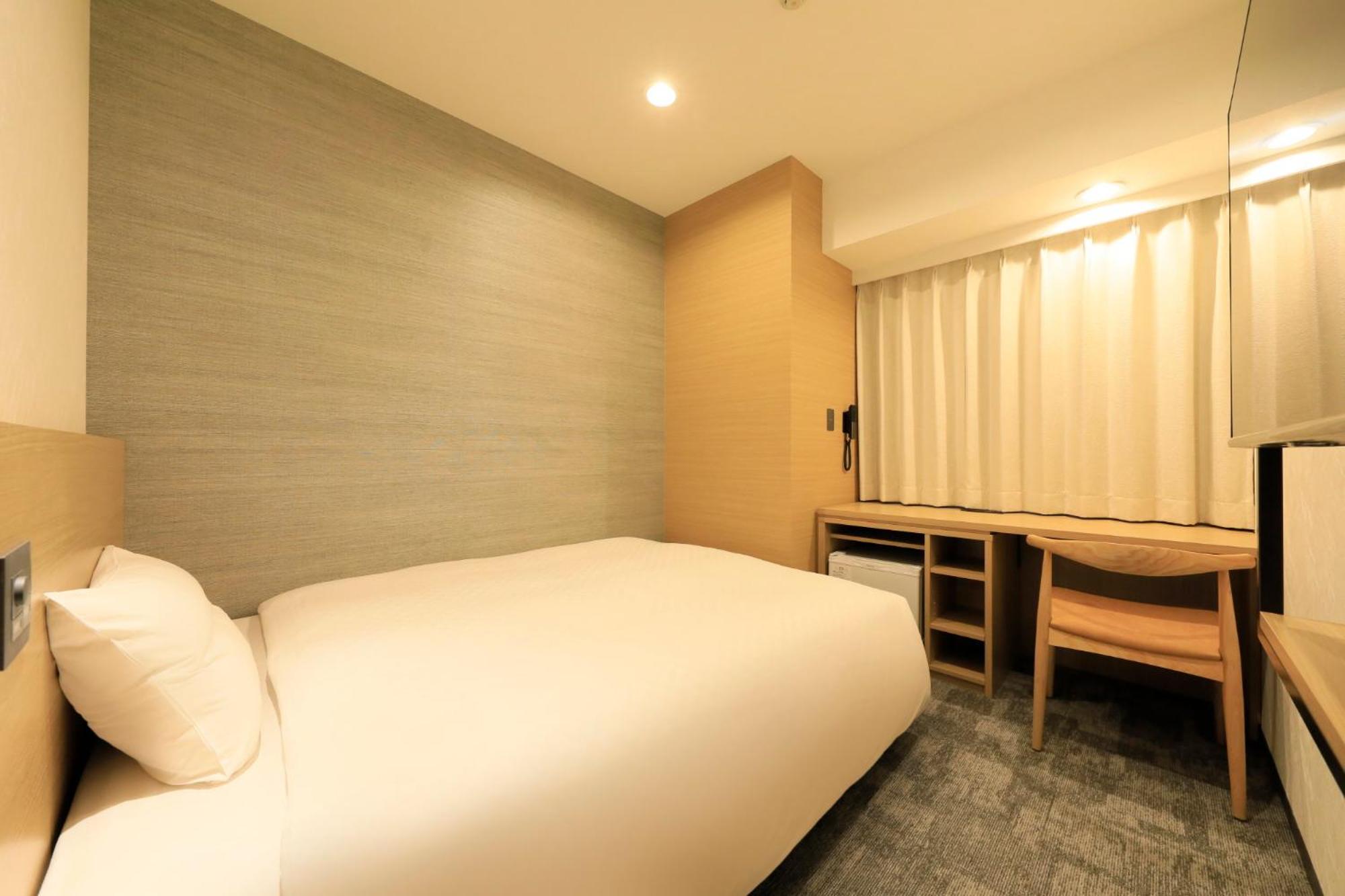 Single Room - Non-Smoking - Photo 1