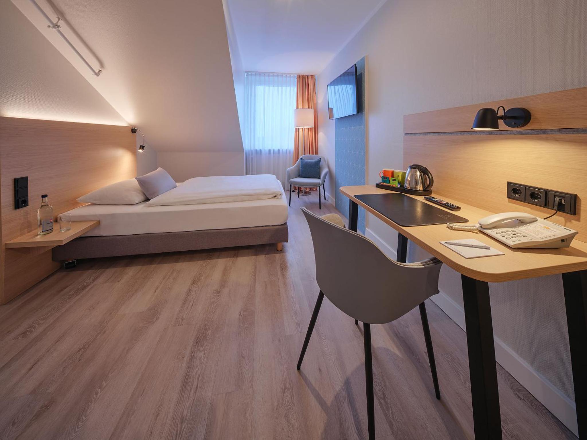 Basic Single Room with Garden View