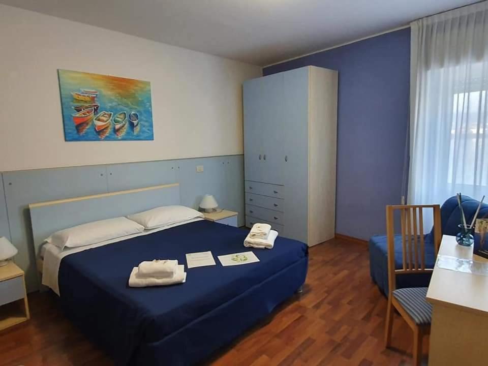 Double or Twin Room photo 1