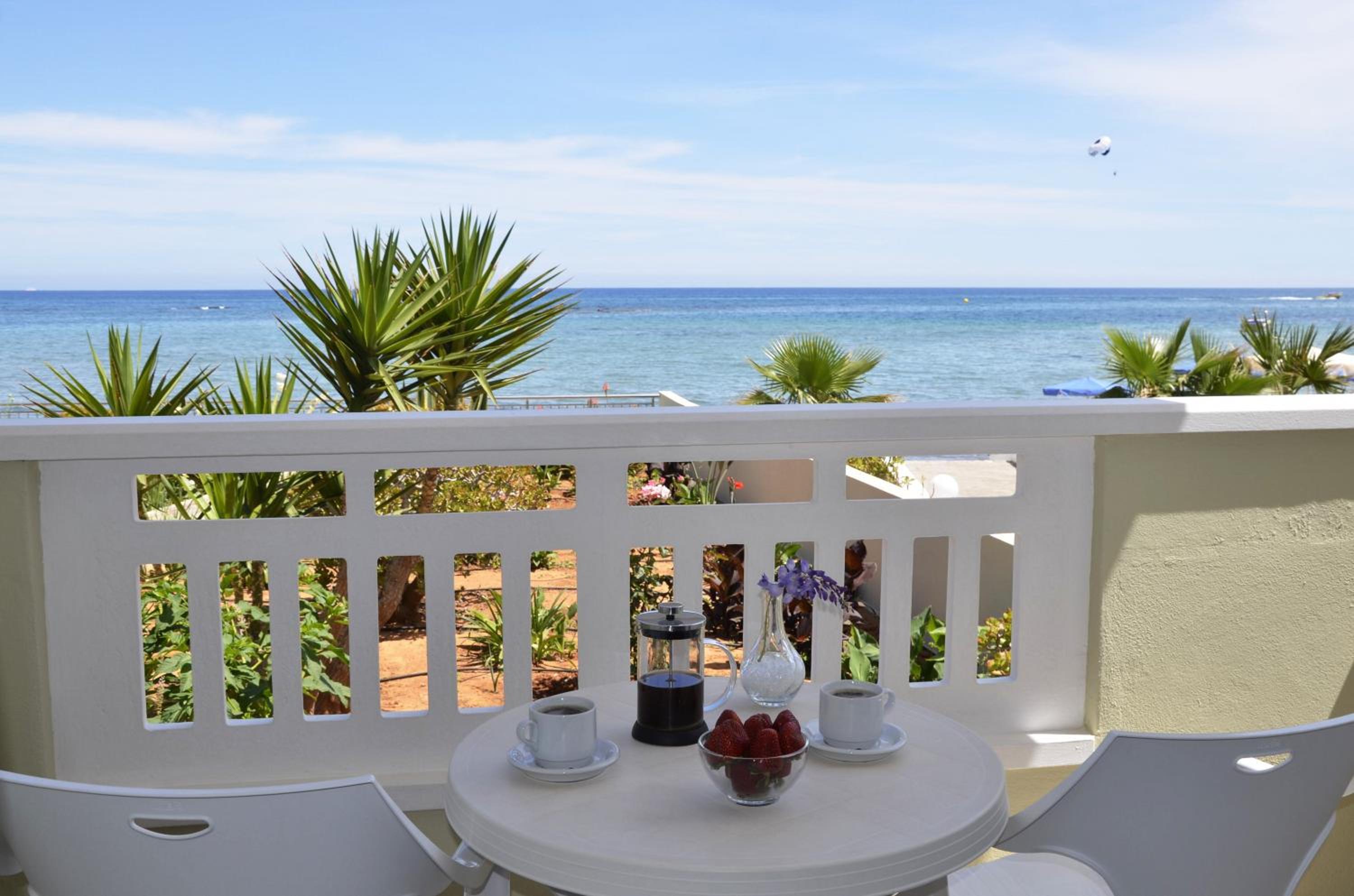 Studio with Sea View