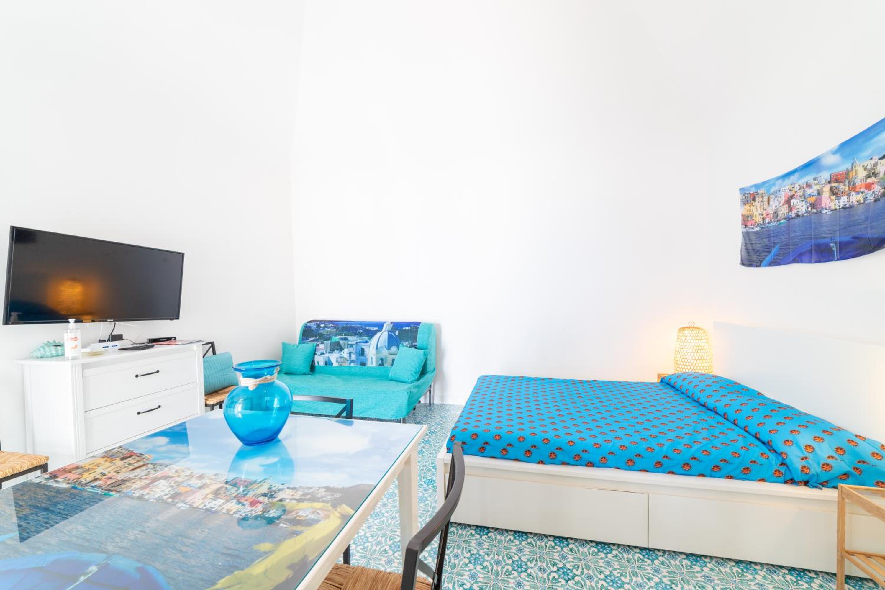 Studio with Sofa Bed