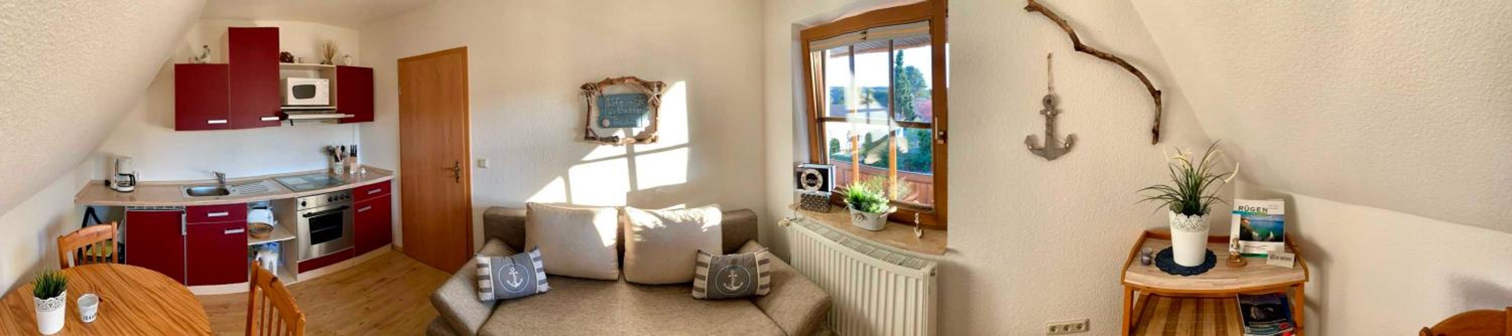 Apartment with Balcony photo 3