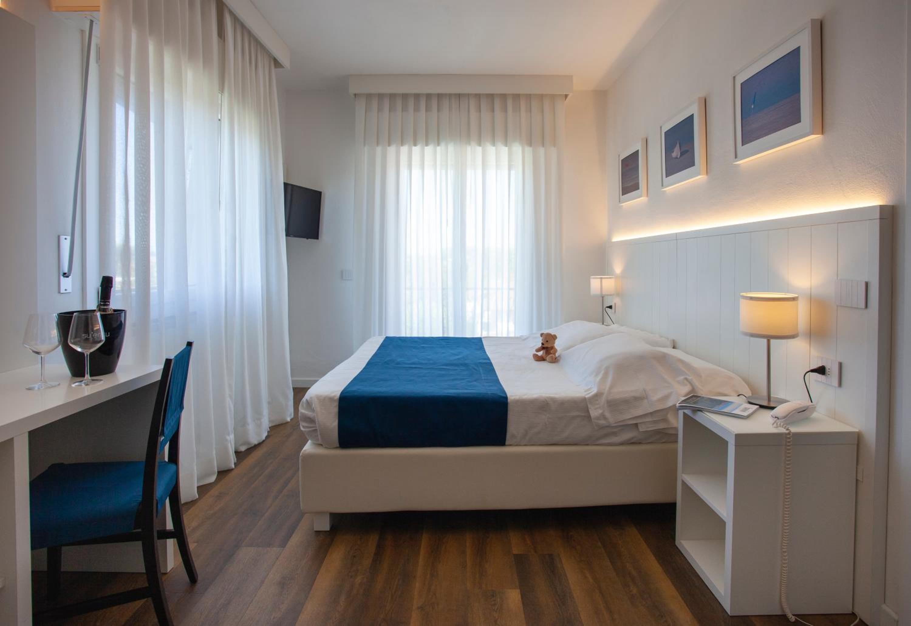 Double Room with Balcony, photo 7