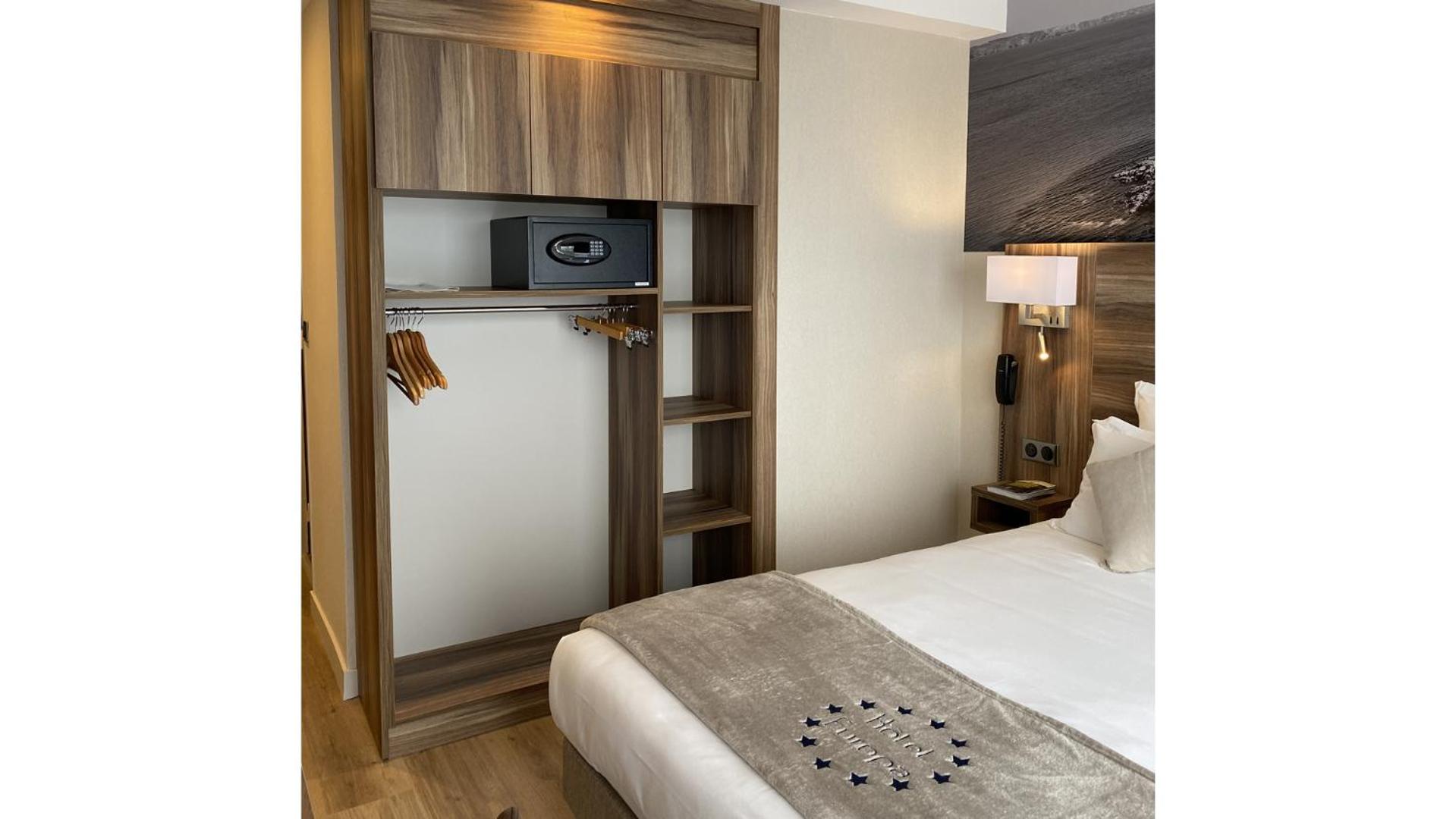 Elegance Double Room with Garden View  - Photo 6