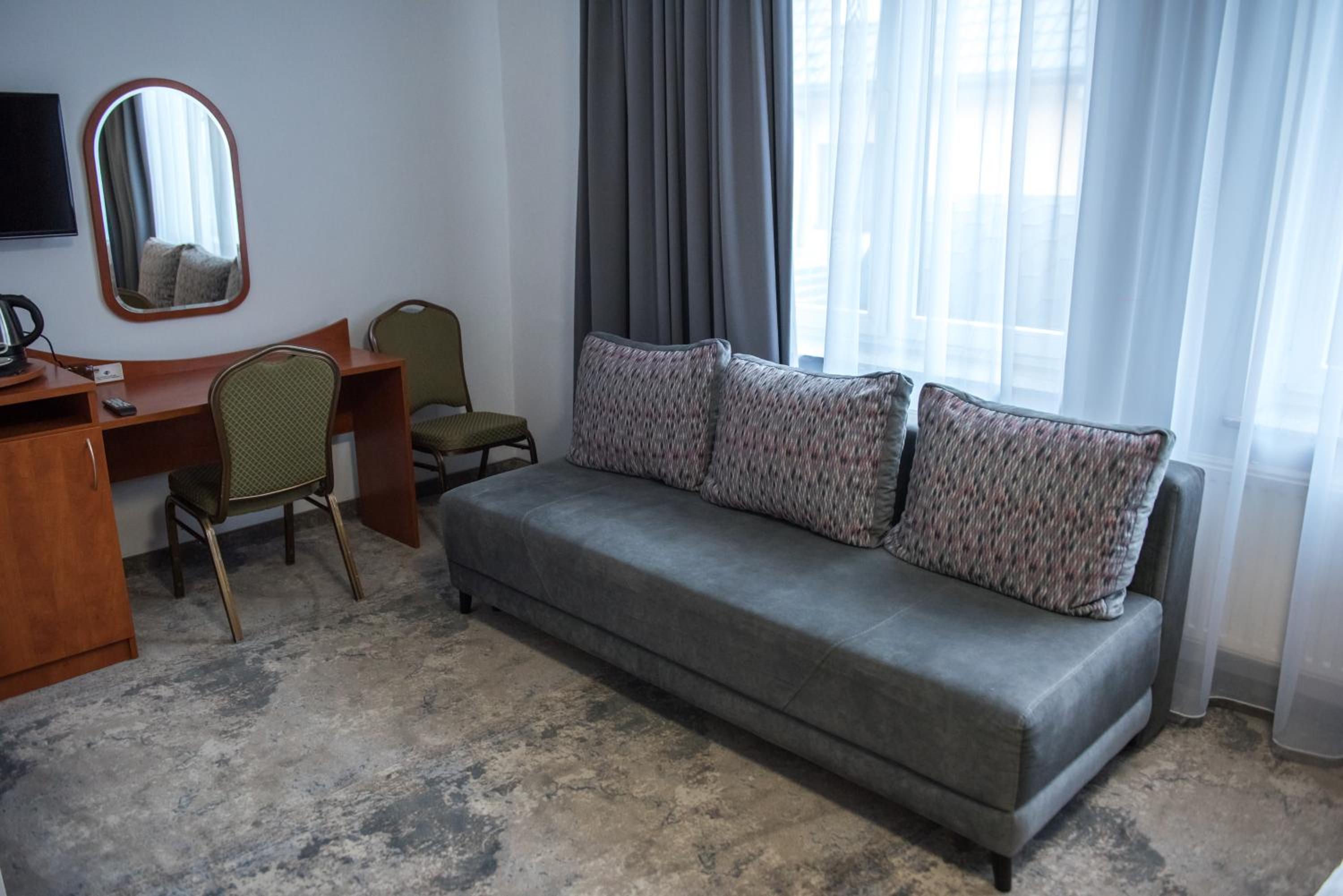  Double or Twin Room - Photo 18