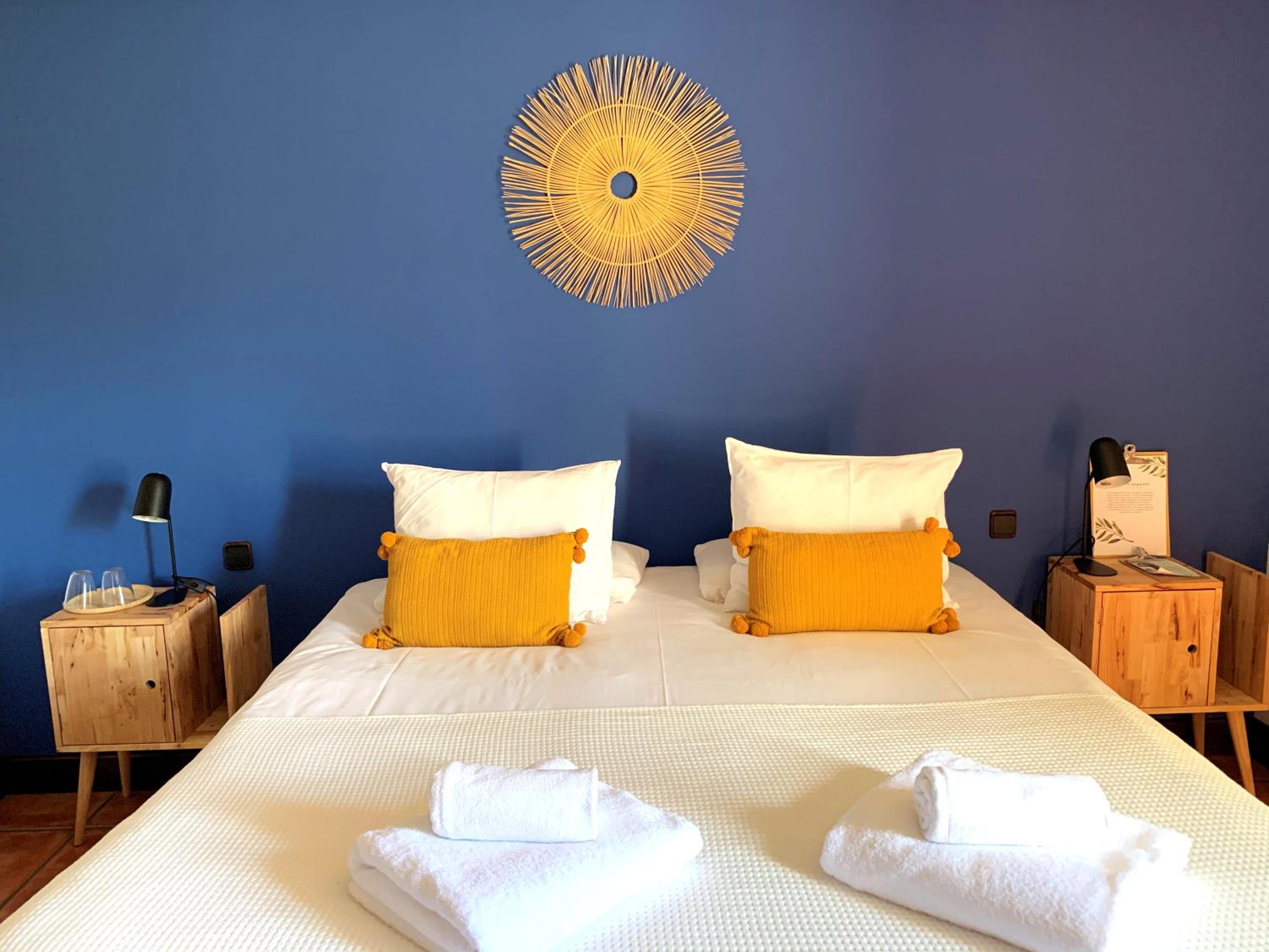 Double or Twin Room with Private Bathroom photo 3
