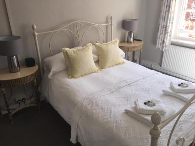 Budget Double Room photo 3
