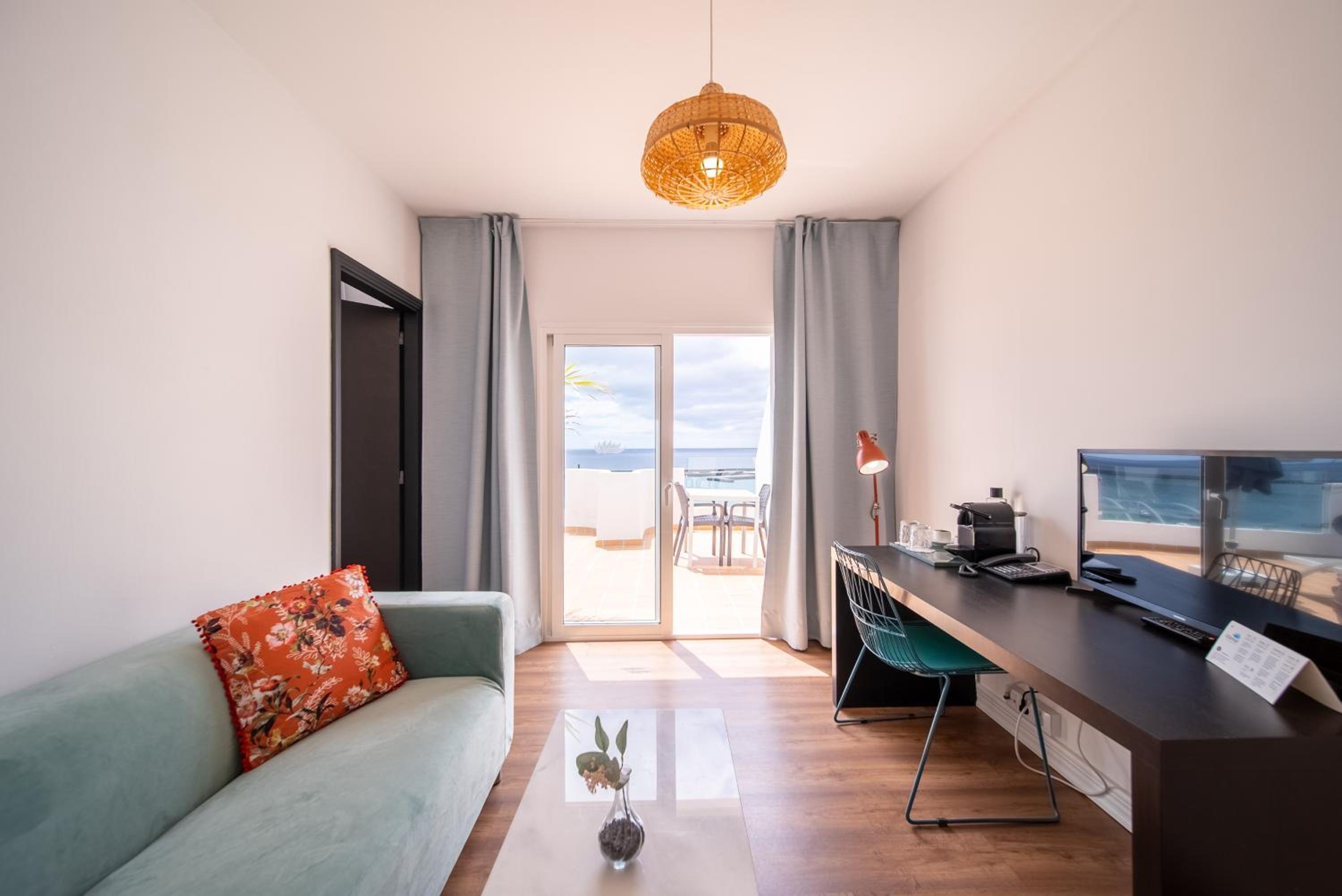 Suite with Sea View - Attic