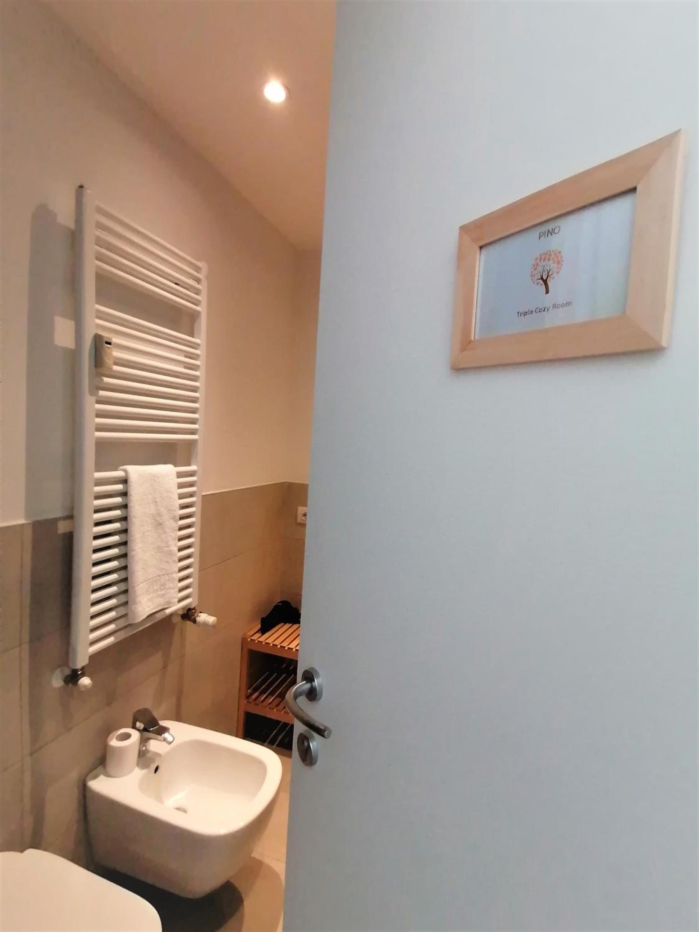 Triple Room with Private External Bathroom photo 3
