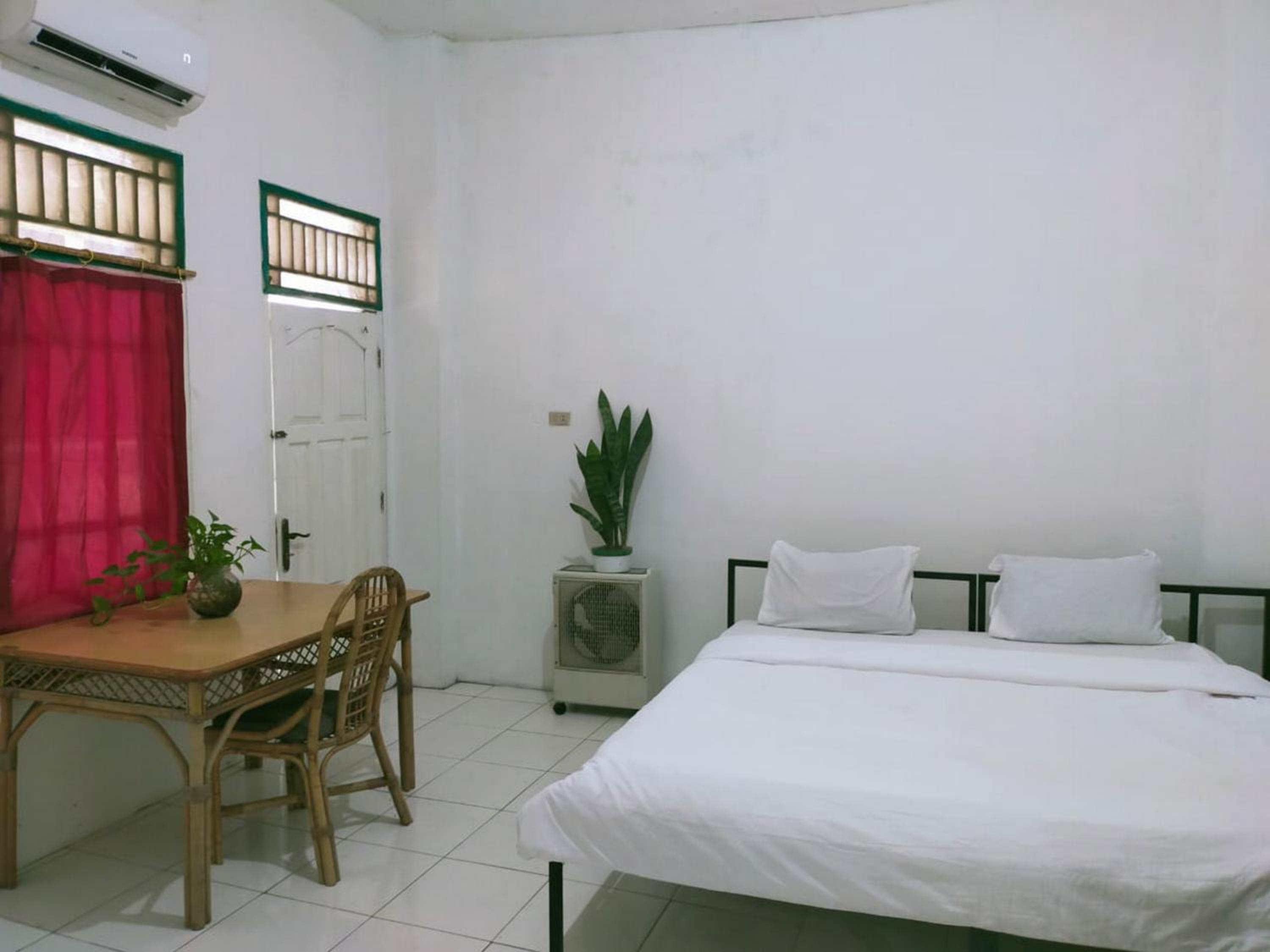 Standard Double Room - Photo 5