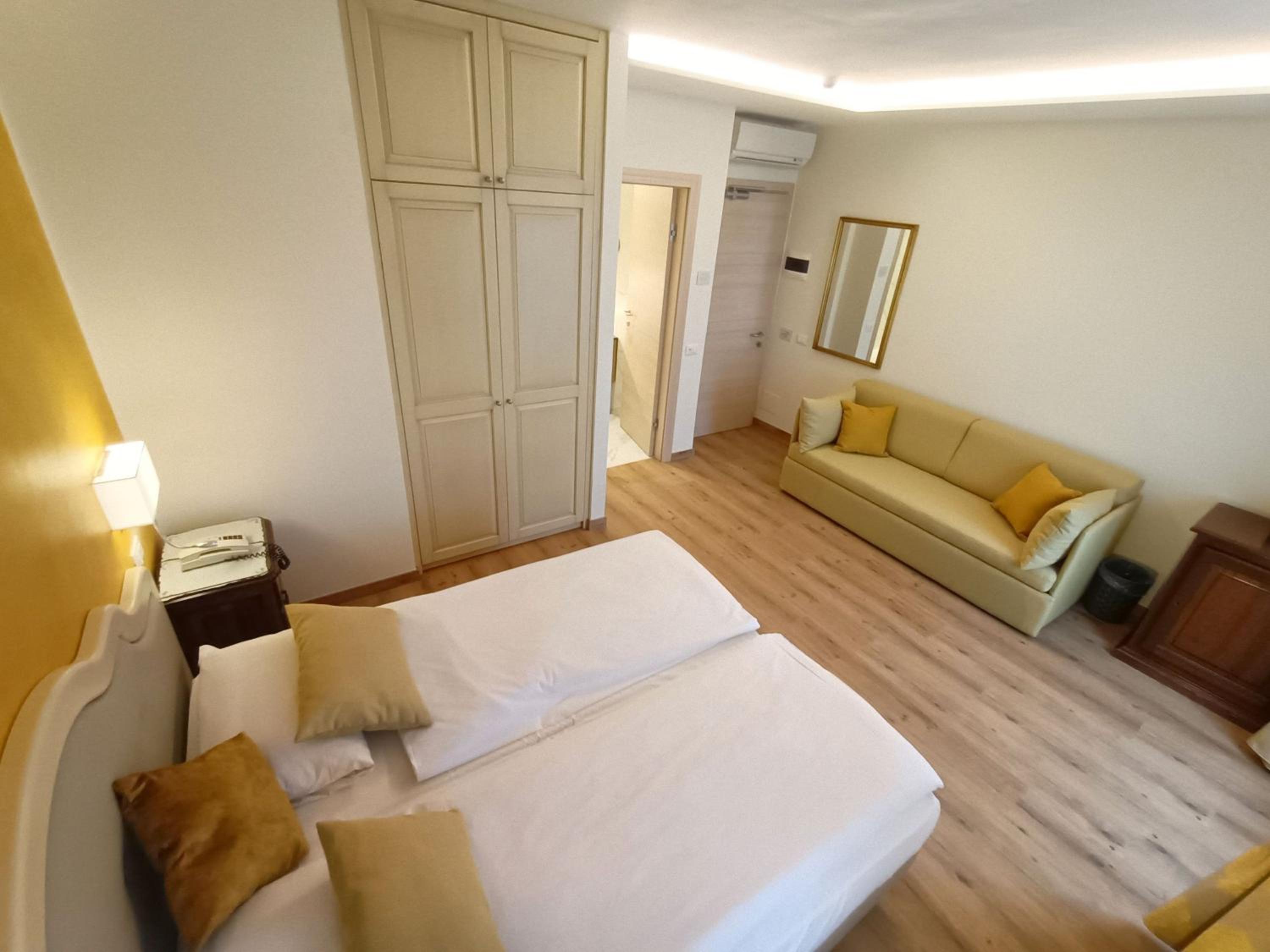 Junior Suite - Photo 9