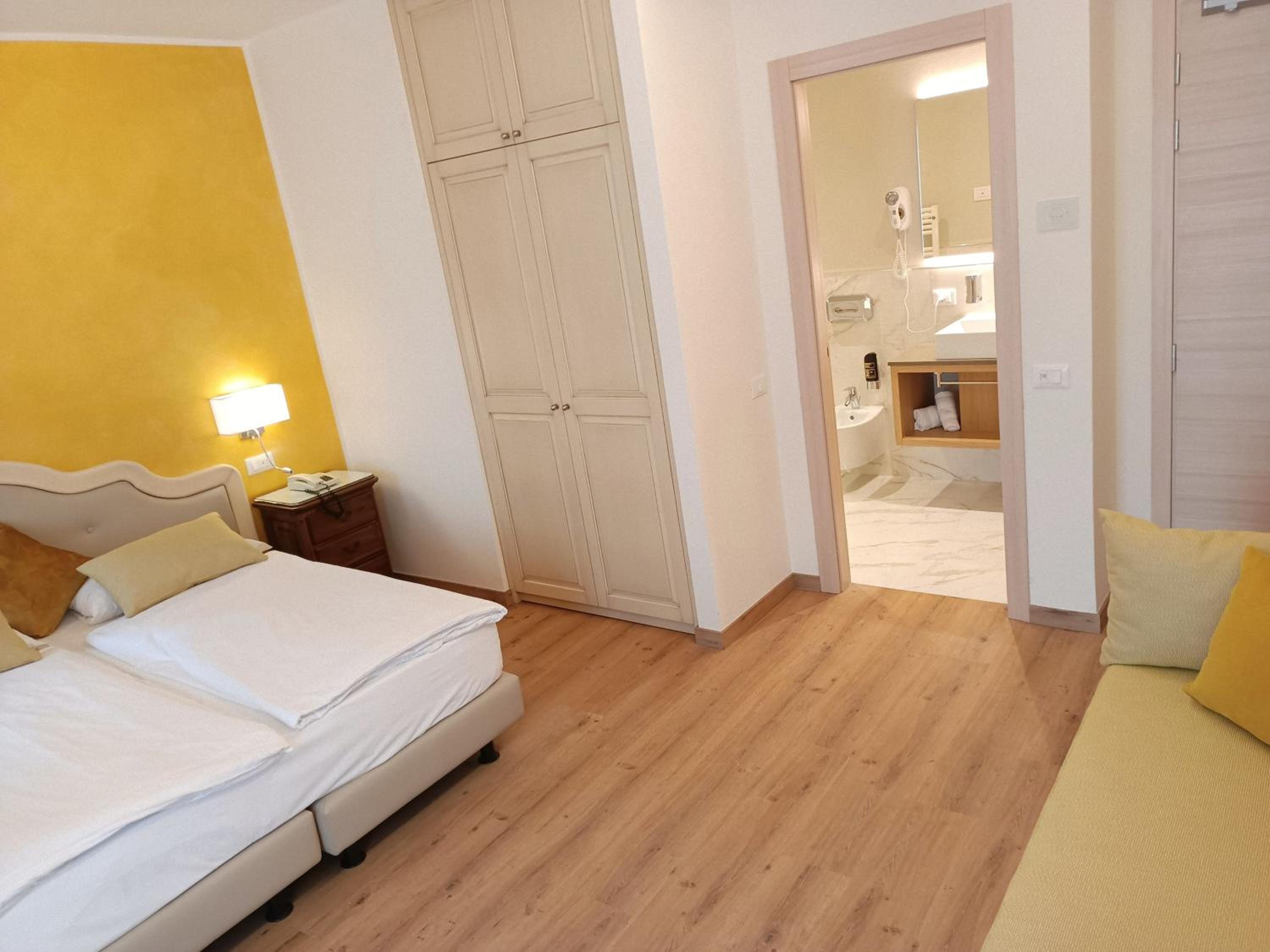 Junior Suite - Photo 10