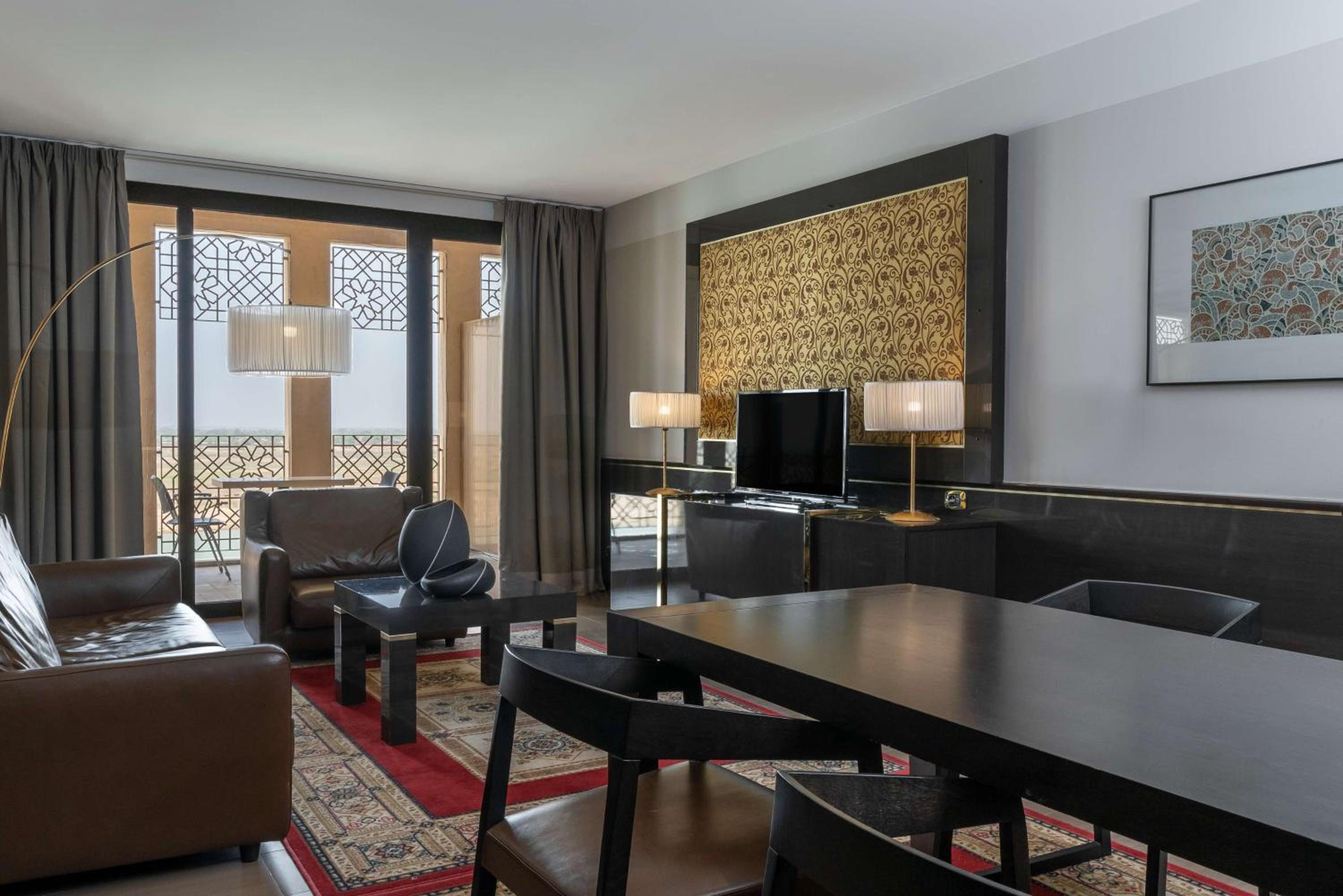 Grand Suite - Panoramic View - Photo 13