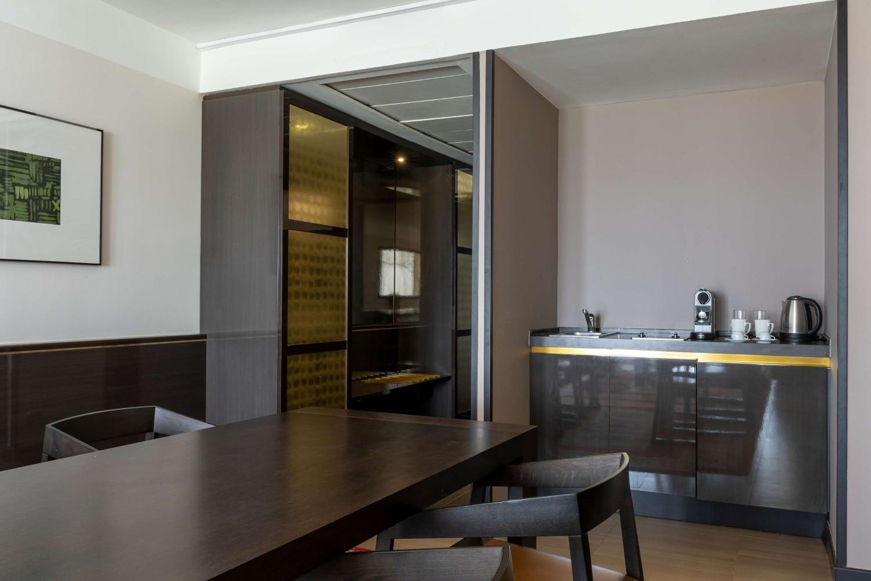 Grand Suite - Panoramic View - Photo 12