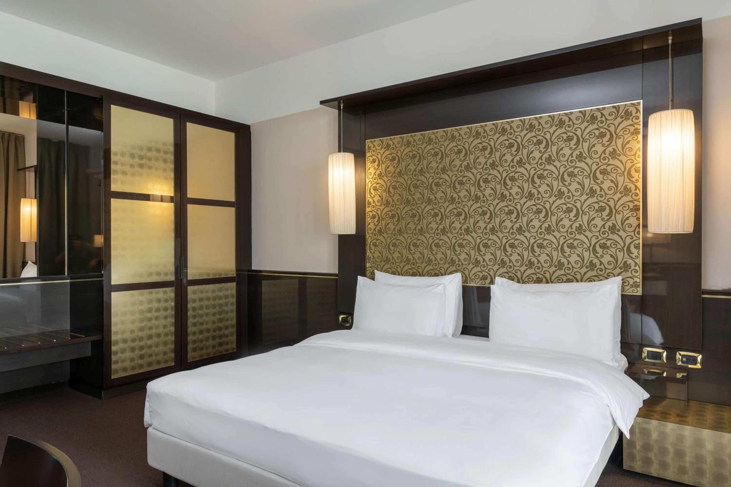 Suite with Terrace - Photo 5