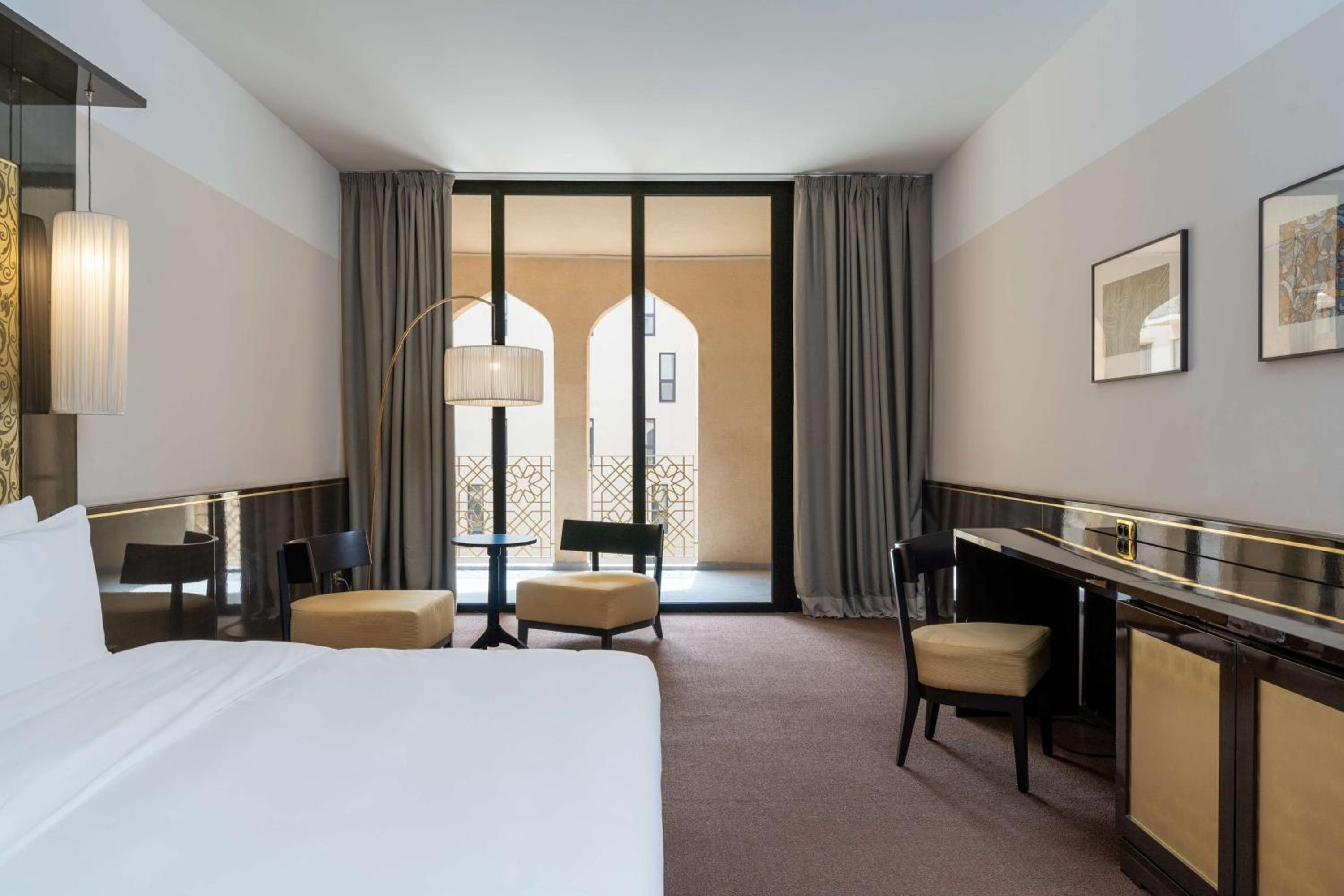 Premium Room - Patio View - Photo 9