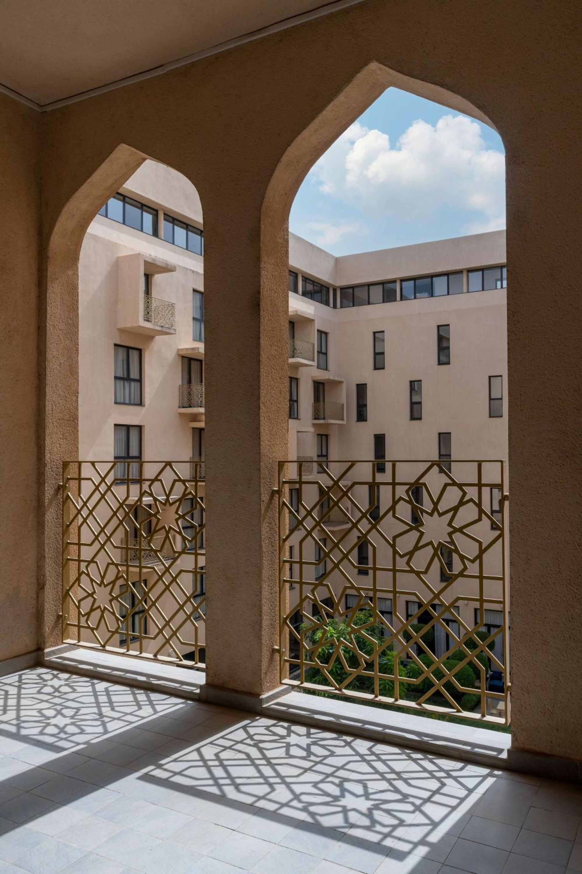 Premium Room - Patio View - Photo 8