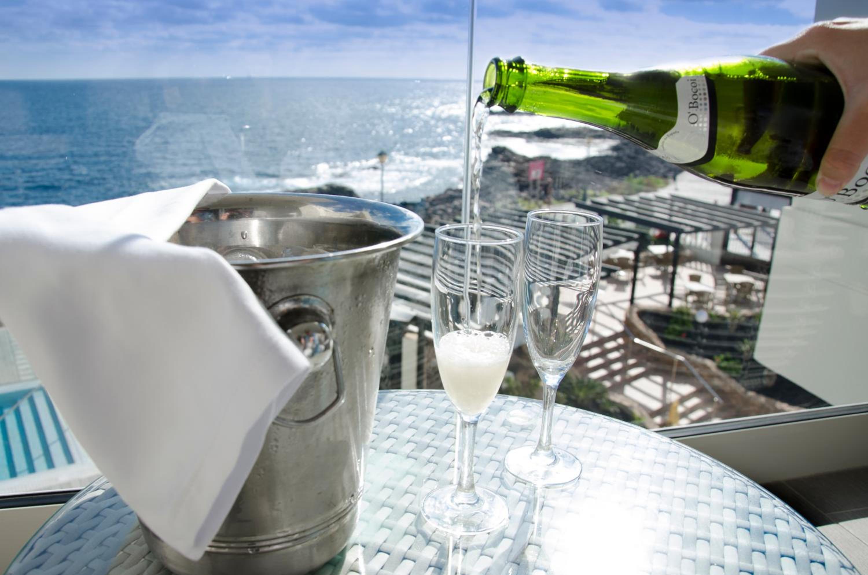 Junior Suite with Sea View photo 2