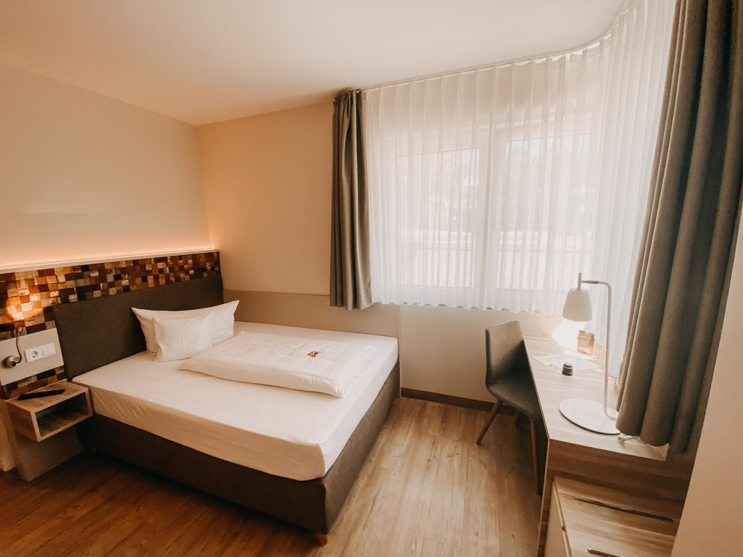 Single Room photo 1