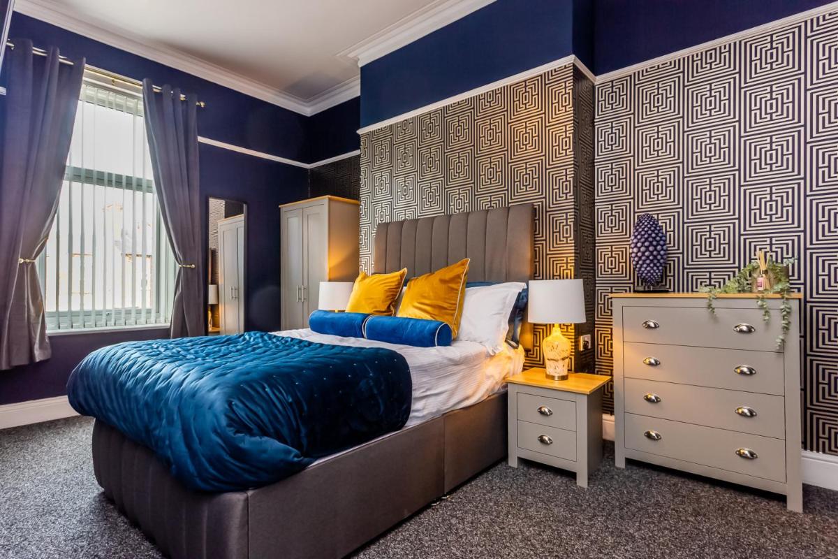 Deluxe Double Room with Shower