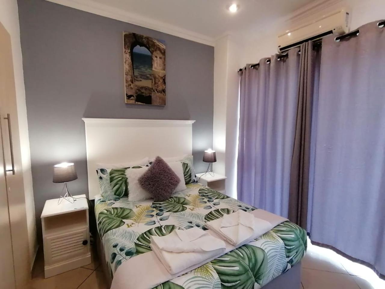 Budget Double Room - Photo 1