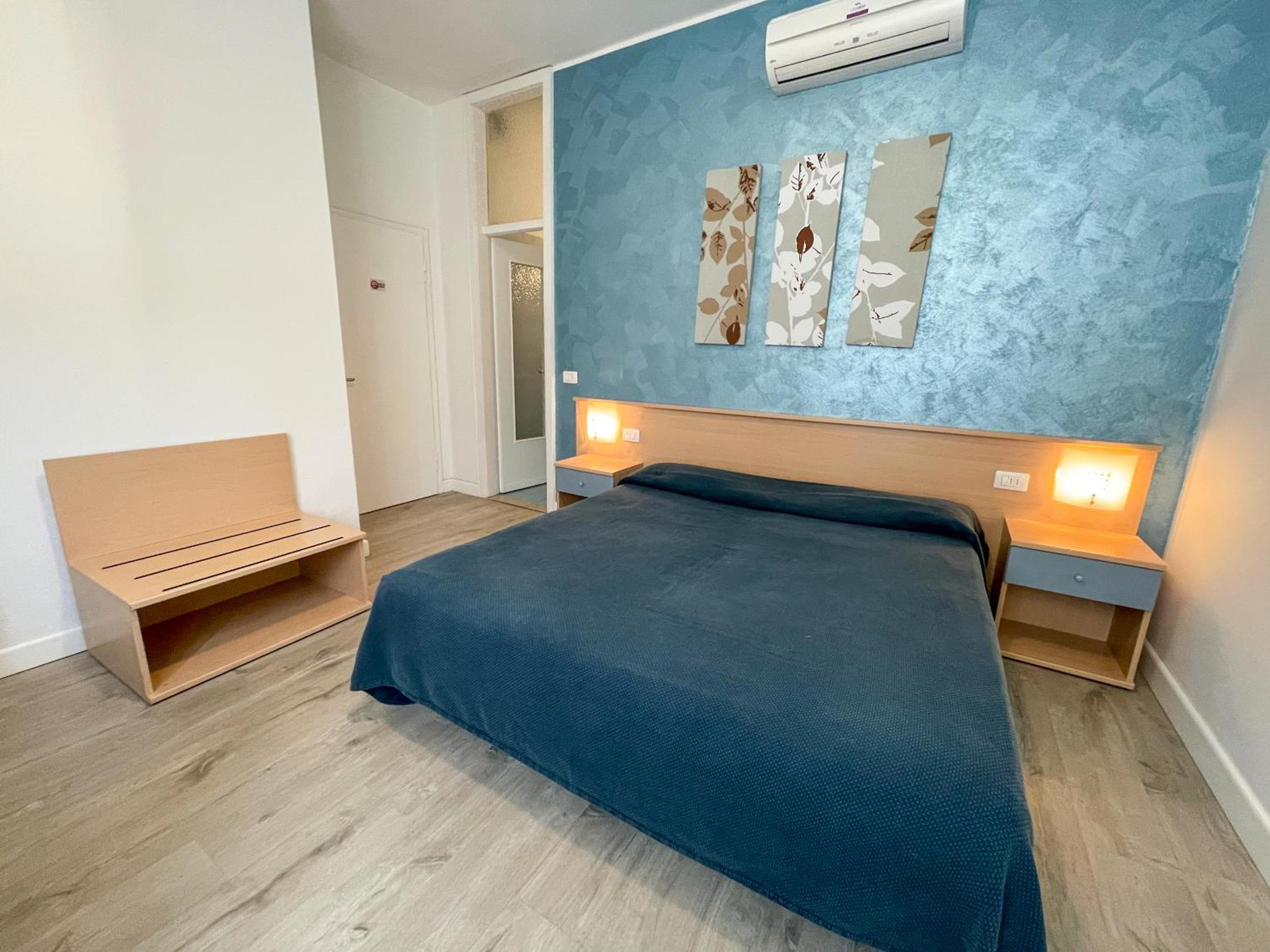 Double or Twin Room - Photo 14