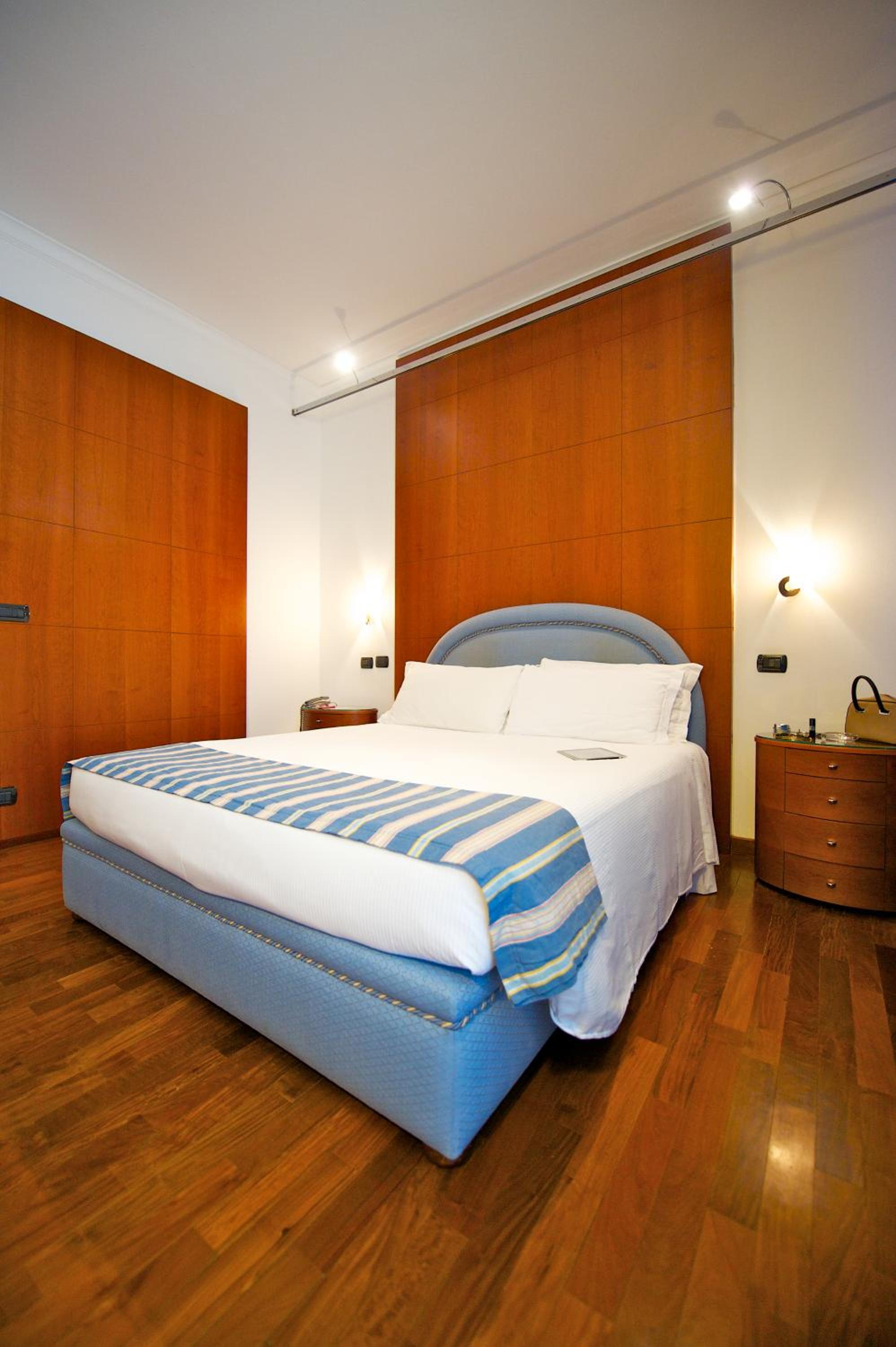 Superior Double or Twin Room photo 3
