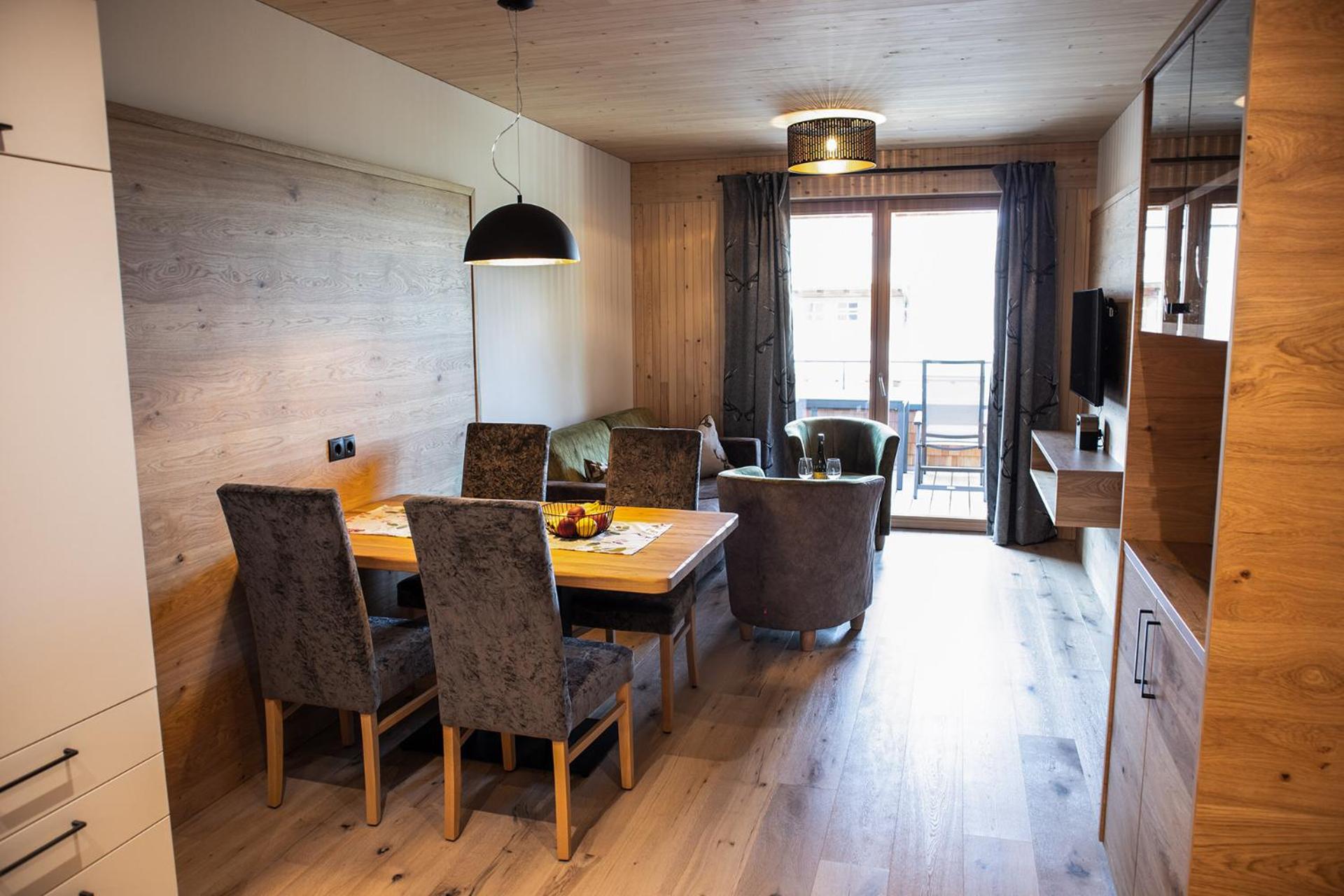 Apartment with Terrace photo 3