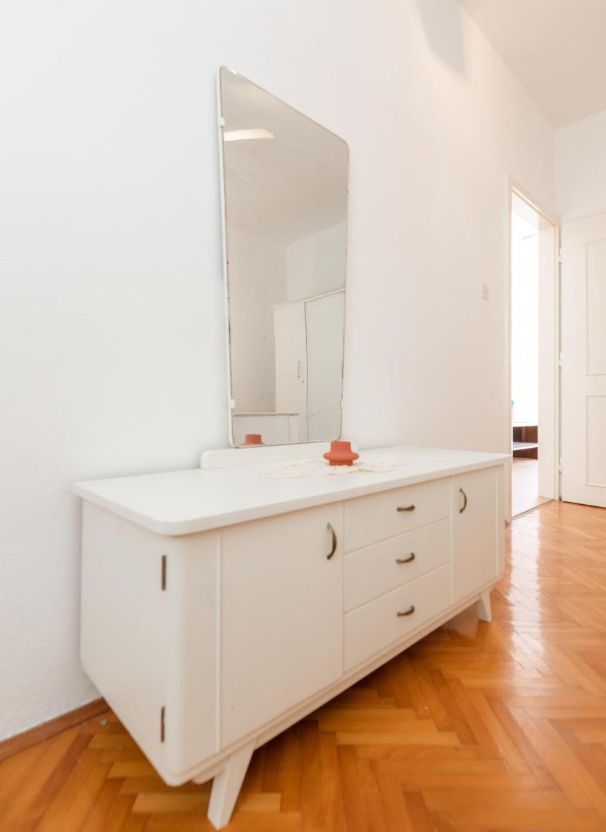 Three-Bedroom House photo 3
