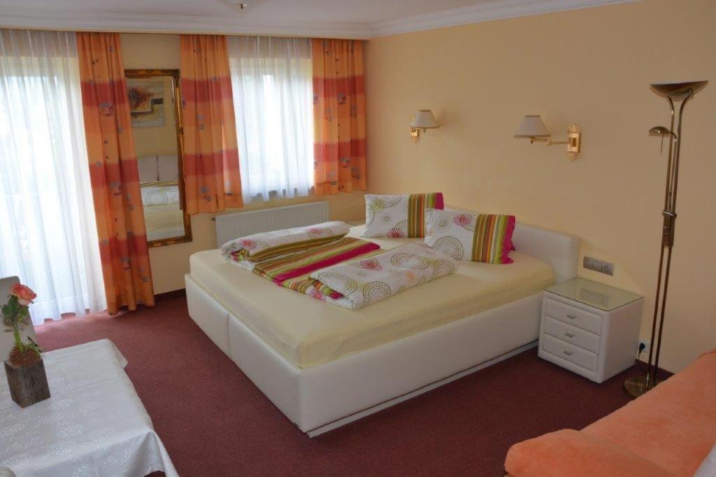Double Room with Shower photo 1