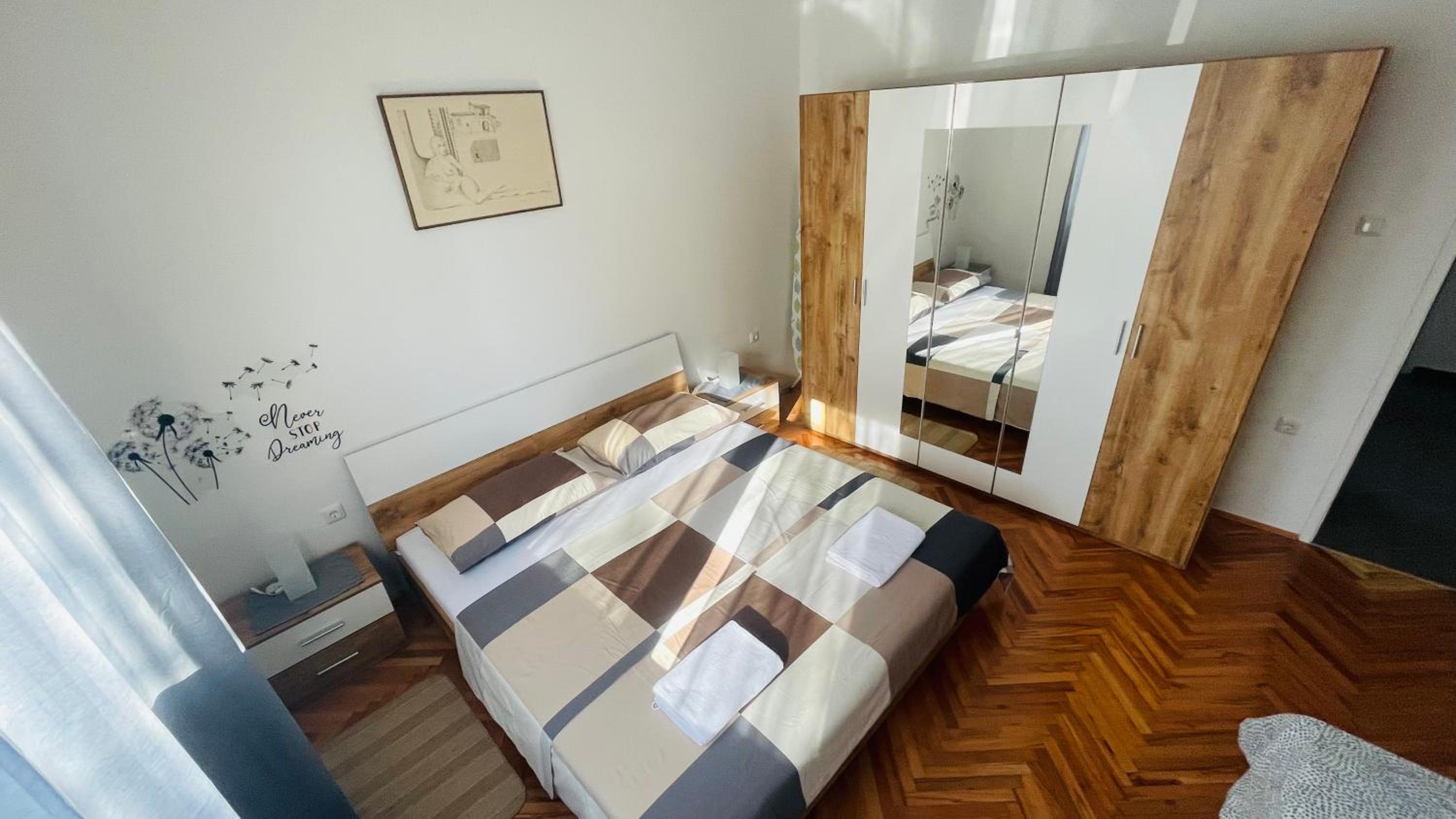 Deluxe Apartment photo 1