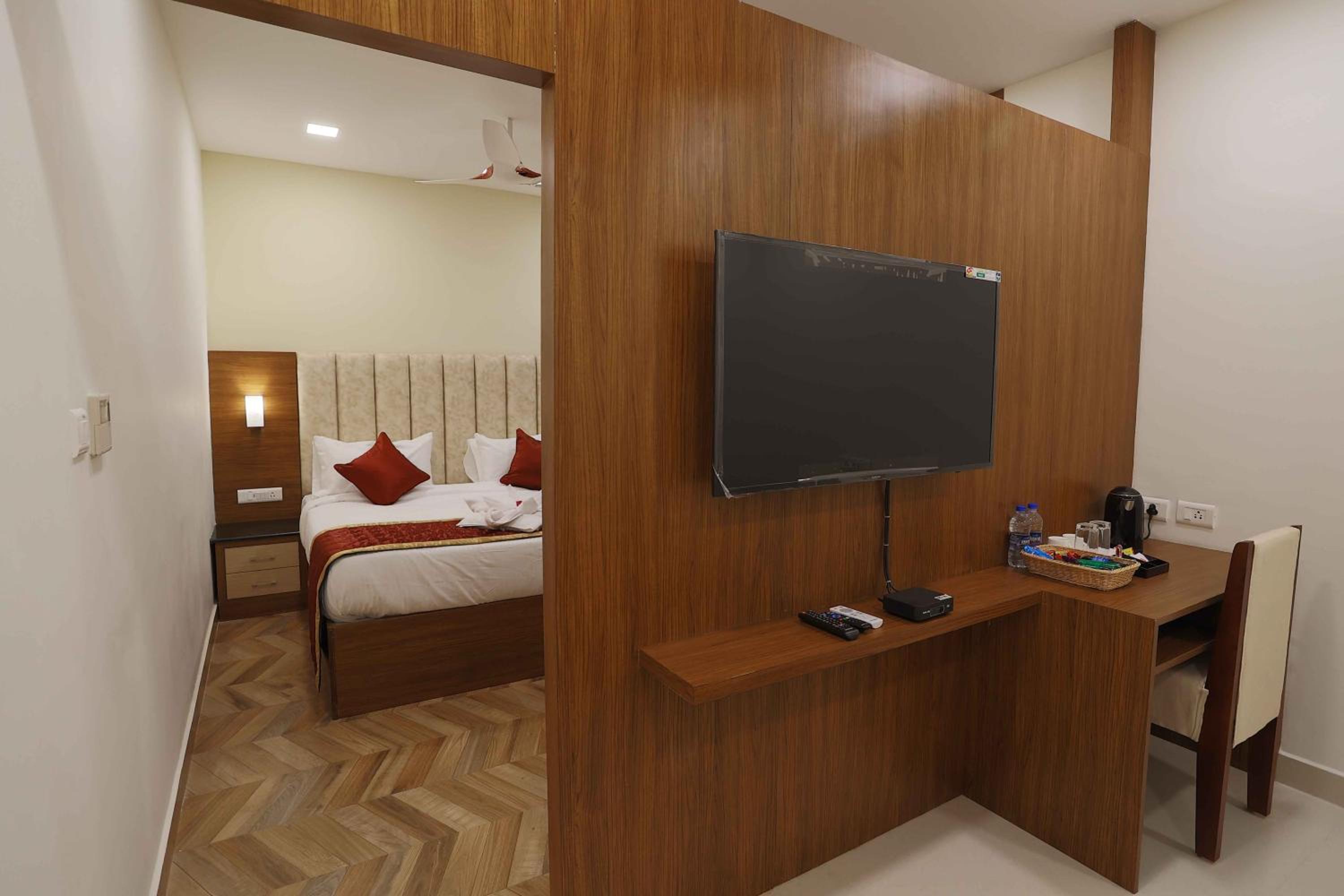 Standard Suite - Photo 1