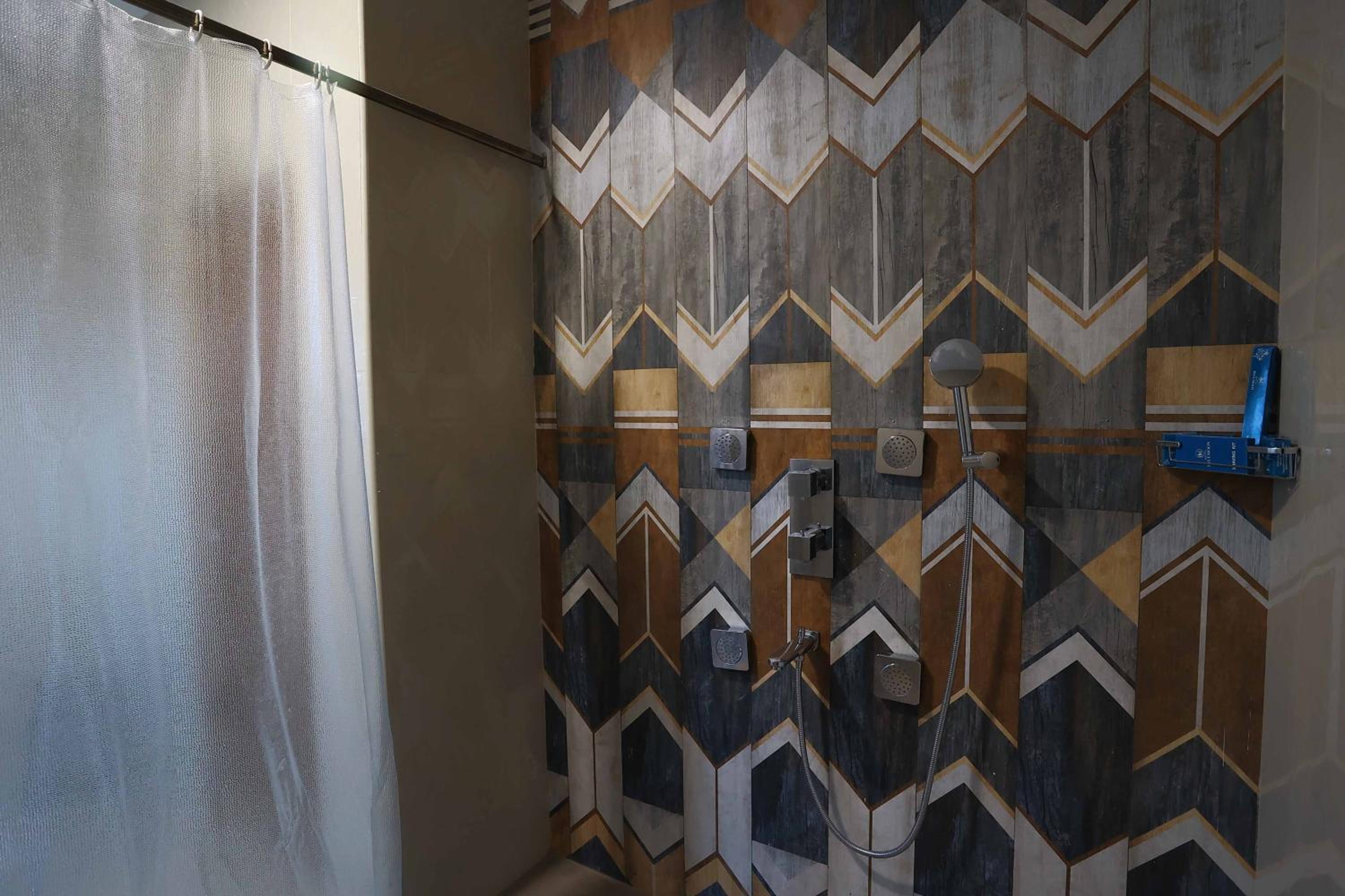 Family Suite - Photo 12