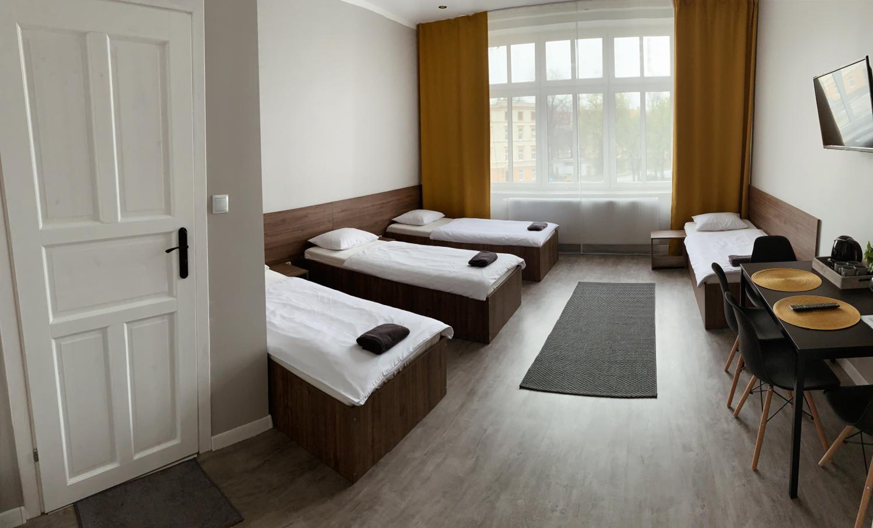 Standard Quadruple Room - Photo 3
