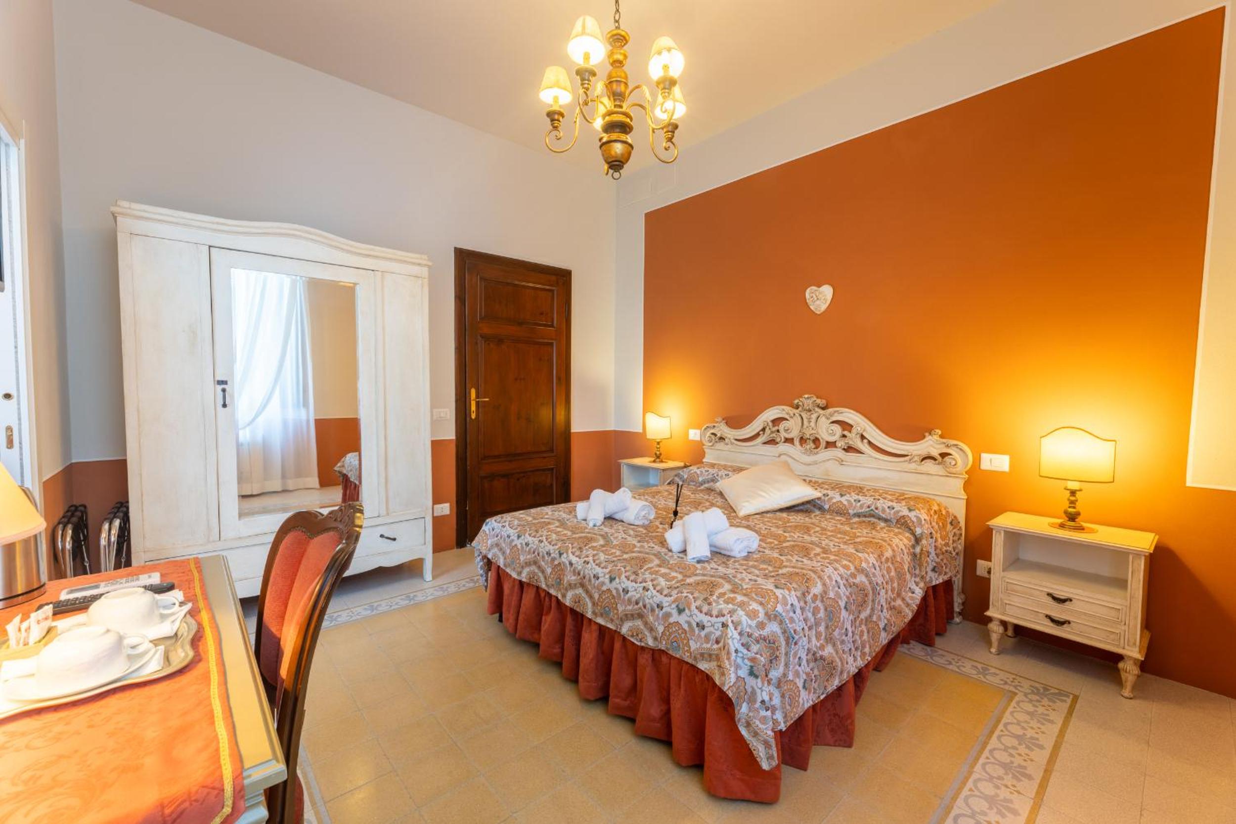 Large Double Room