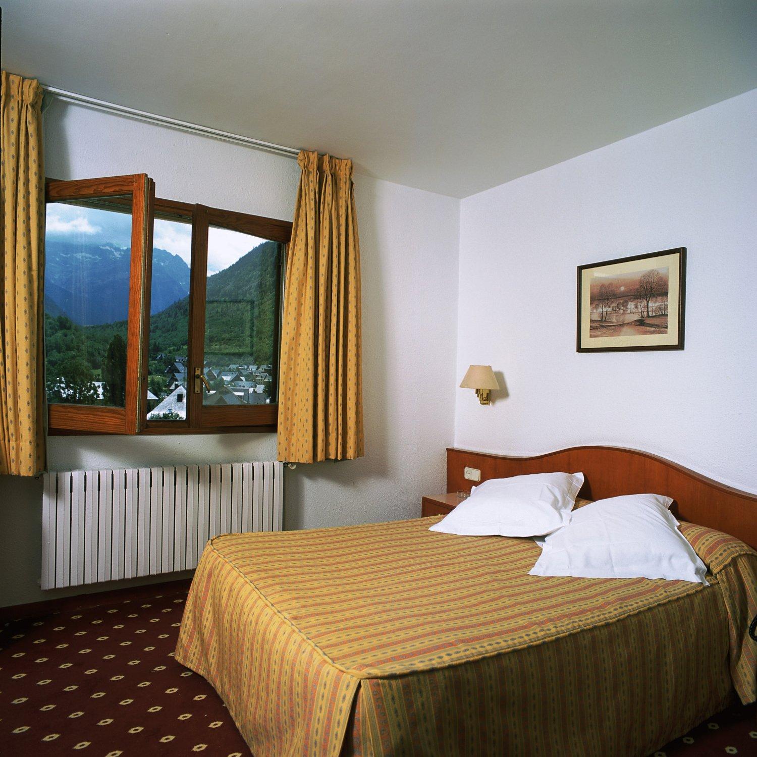 Double or Twin Room photo 2