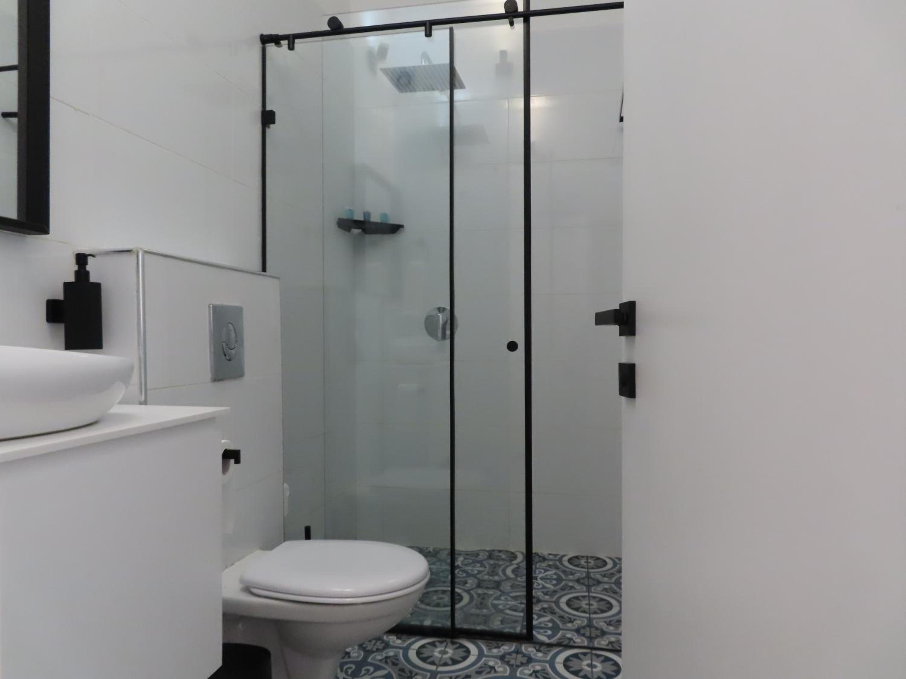 Double Room - Photo 9