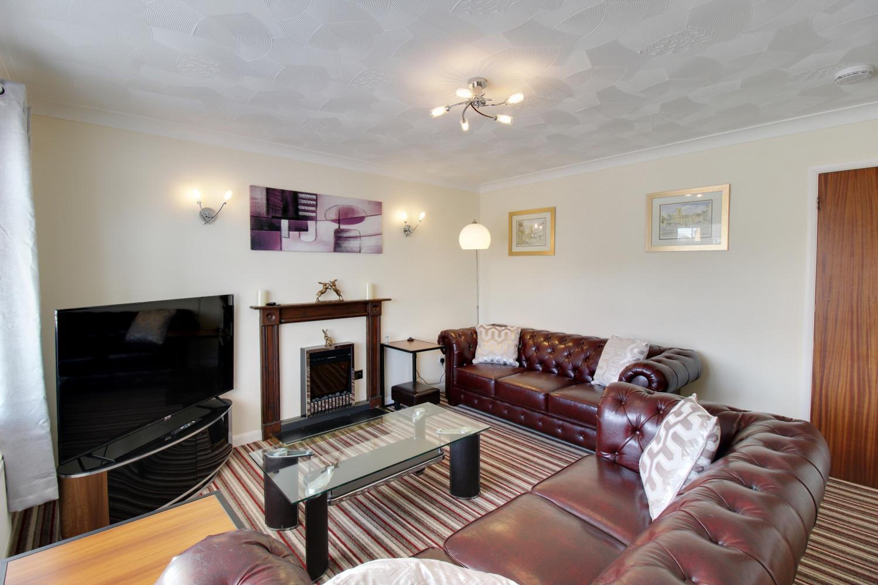 Two-Bedroom House - Photo 20